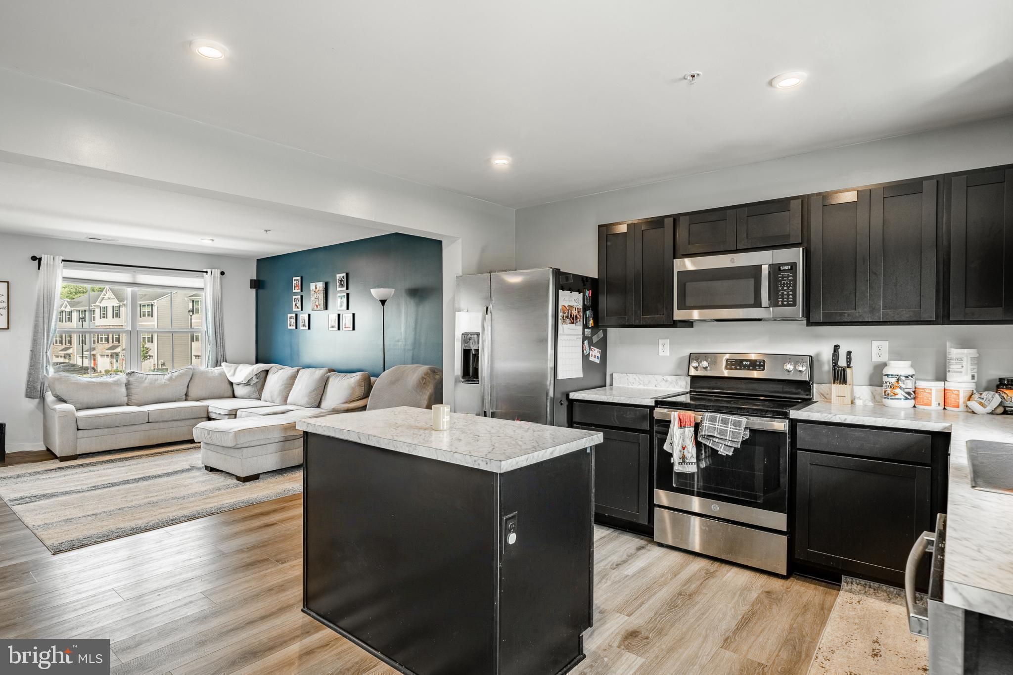 SANATOGA CROSSING - Residential