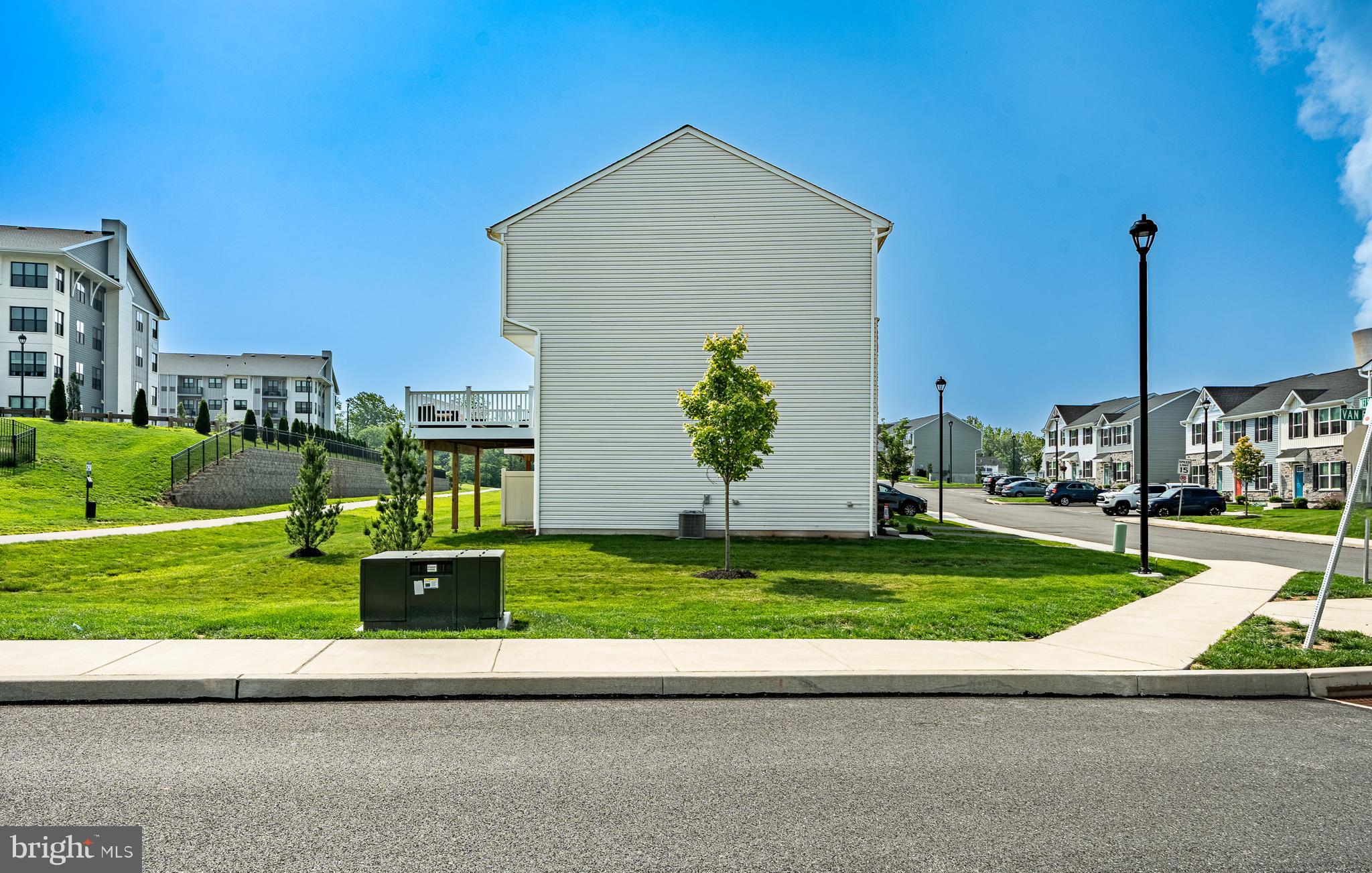 SANATOGA CROSSING - Residential