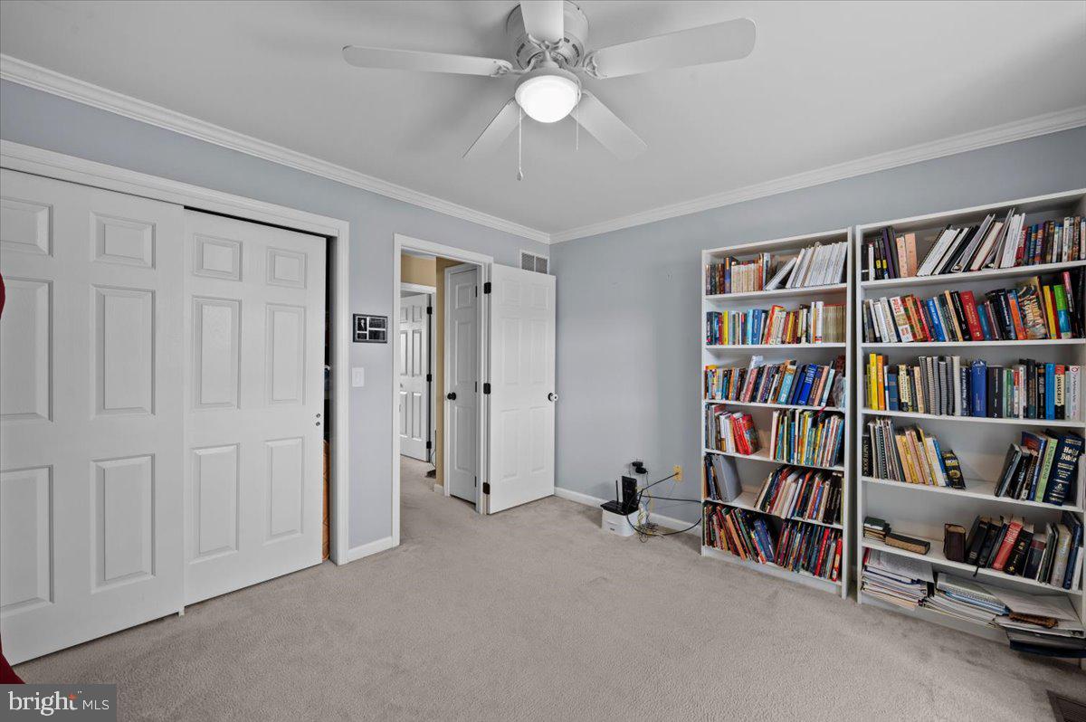 WOLFS RUN - Residential