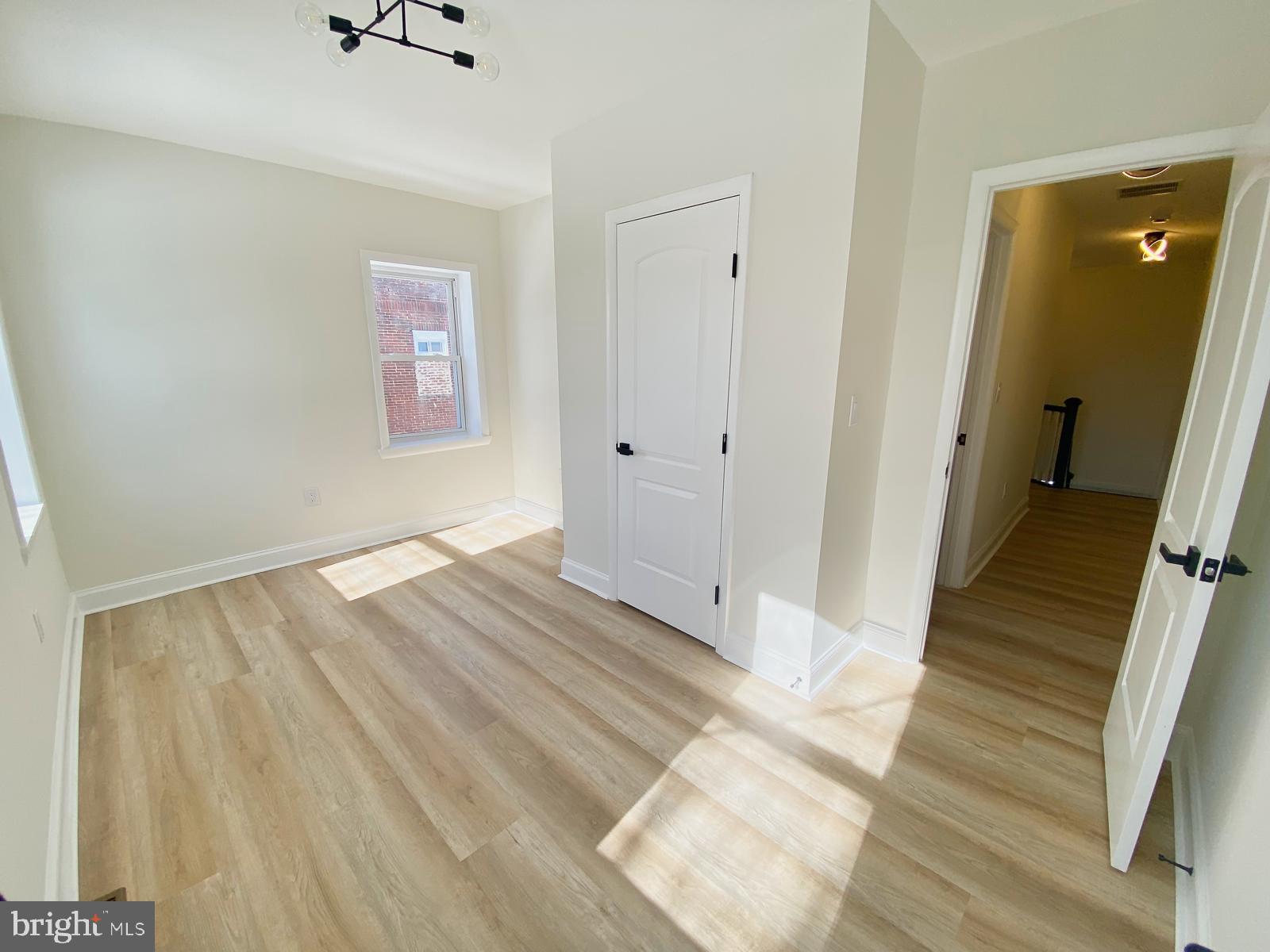 ARLINGTON - Residential