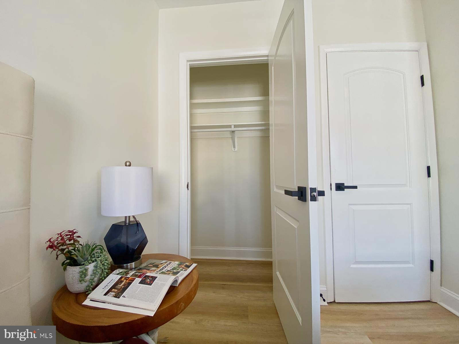 ARLINGTON - Residential