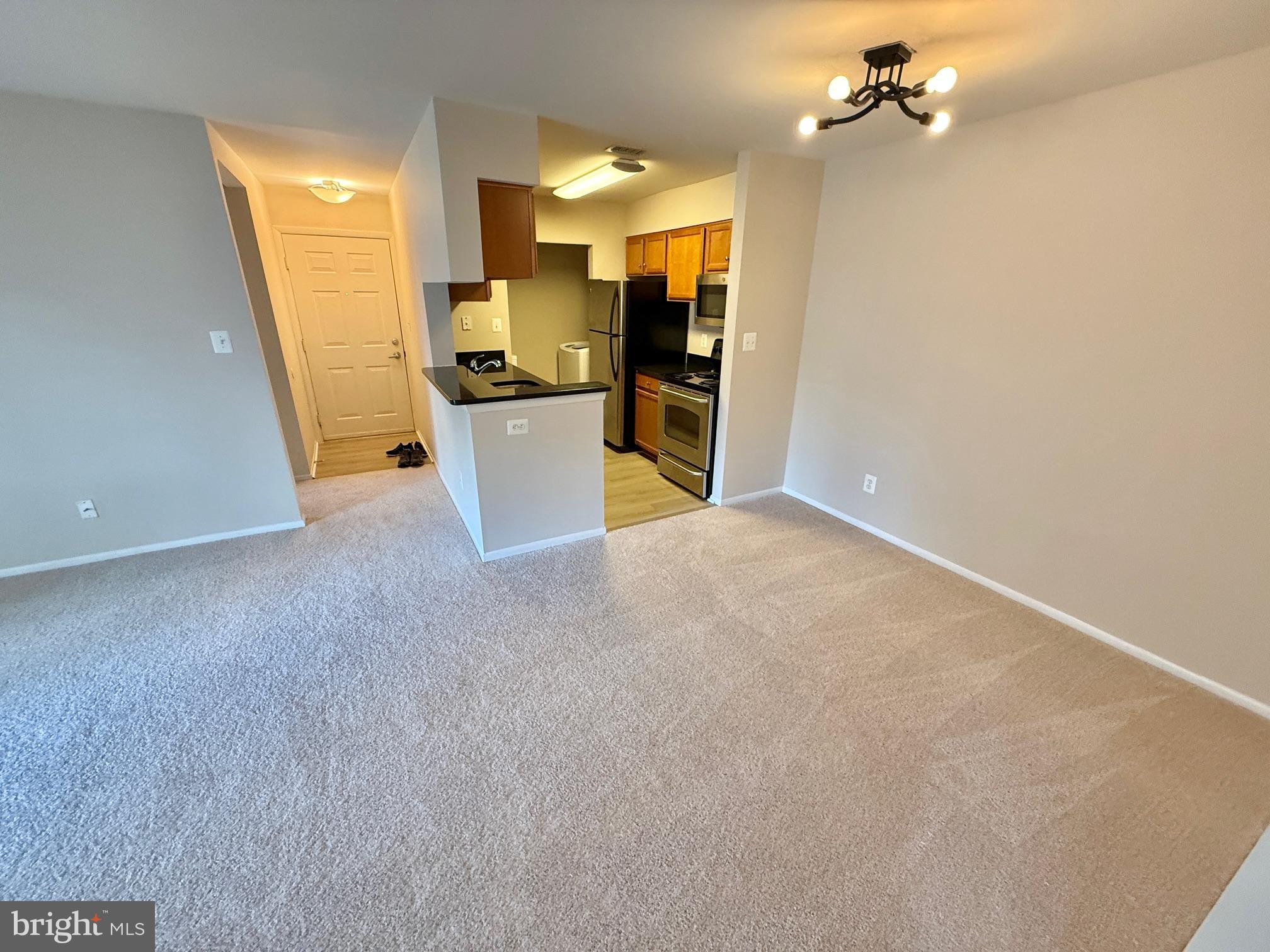 Newly Renovated Luxury 2BR Condo – Walk to Reston Town Center!
This beautifully updated 2-bedroom condo features brand-new carpet, new microwave and fresh paint, offering a clean and modern living space that feels like new. Located just a short walk from Reston Town Center and close to the new Metro station, convenience is at your door. One of the kitchen cabinets door will be repaired soon.
Don’t miss this opportunity to live in one of Reston’s most desirable areas!
Please park at lot 471R or where the lot number without a "R" between 9am to 5 pm. Please park on the street after 5:00 pm. Moving fee will be $250 with the HOA. HOA will allow two parking spots, but the tenant will need to apply with the HOA and provide both vehicle's licenses information.