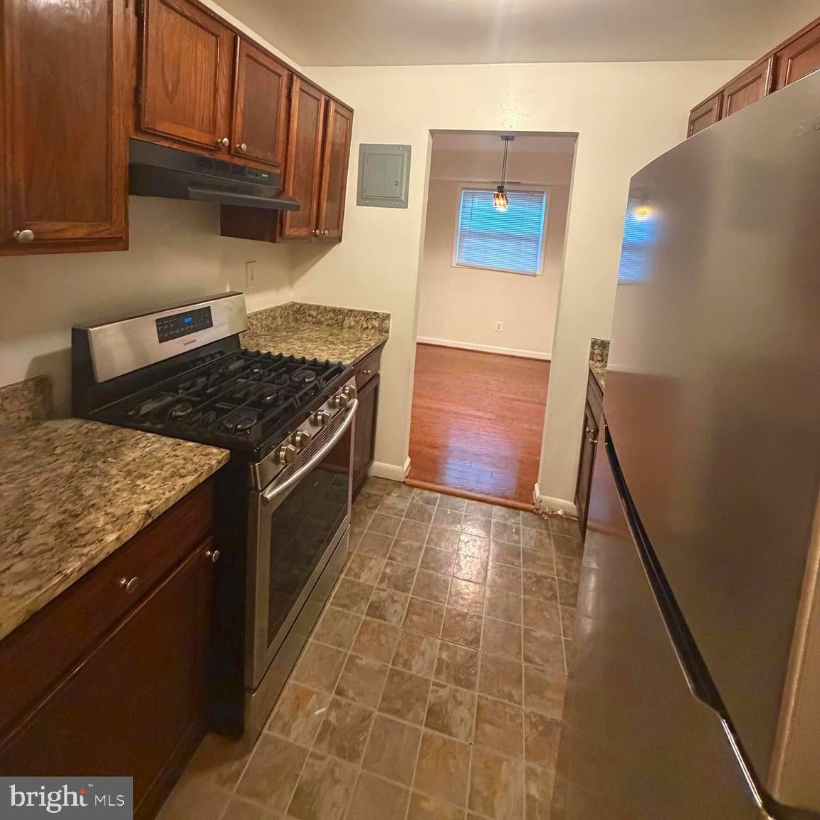 3814 LYNDHURST DRIVE 103