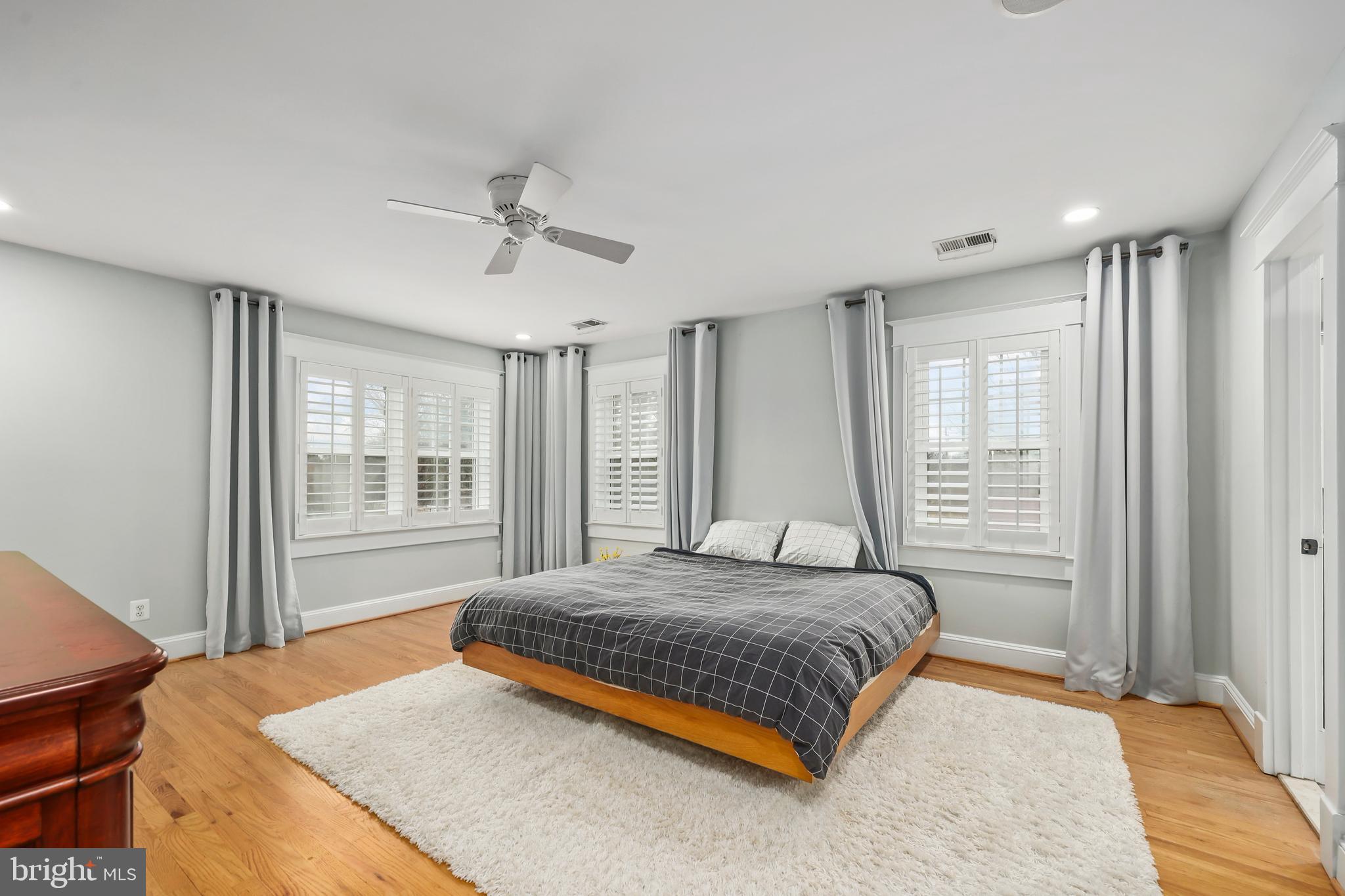 ROBNEL - Residential