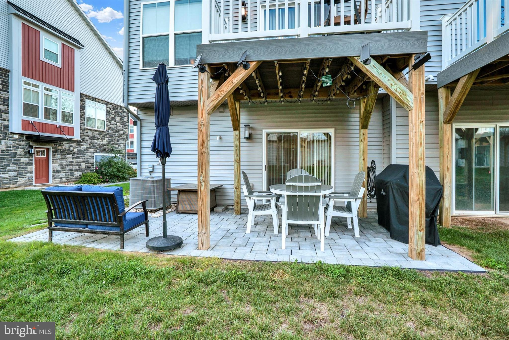 THE FIELDS AT CONSTITUTION SQUARE - Residential