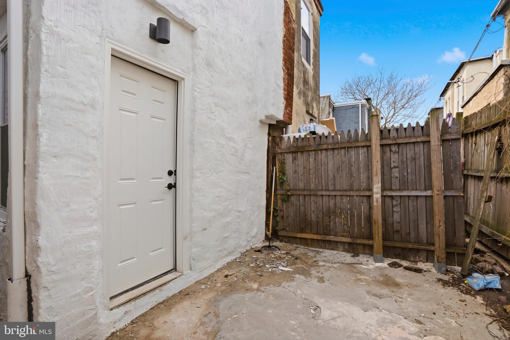 PHILADELPHIA (NORTHWEST) - Residential