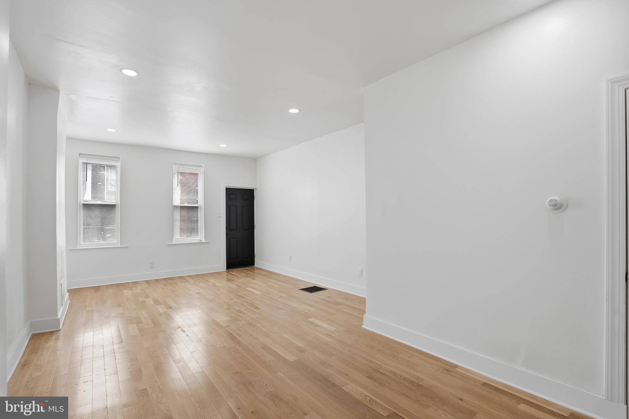 PHILADELPHIA (NORTHWEST) - Residential