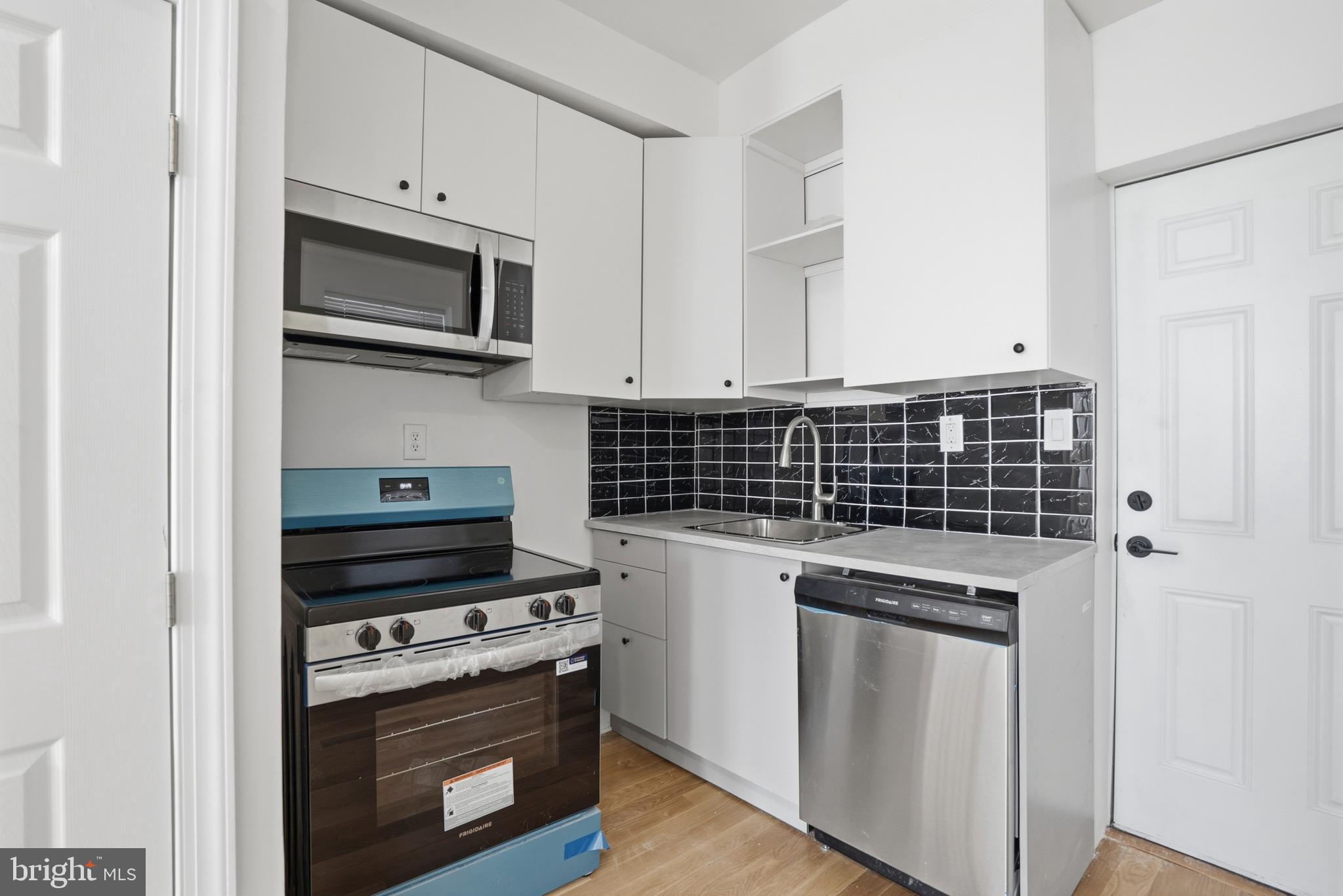 PHILADELPHIA (NORTHWEST) - Residential