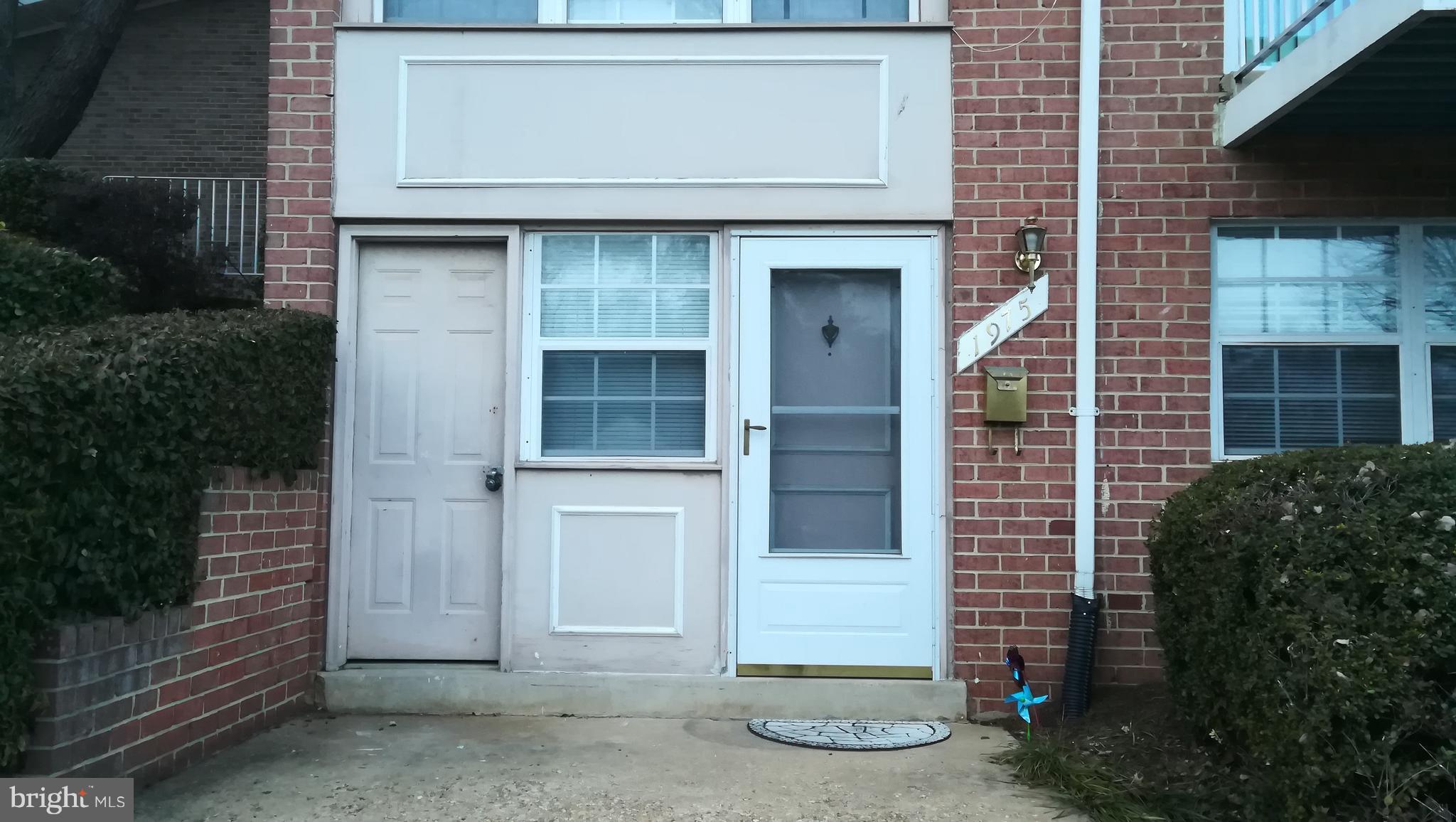 MC LEAN CHASE - Residential