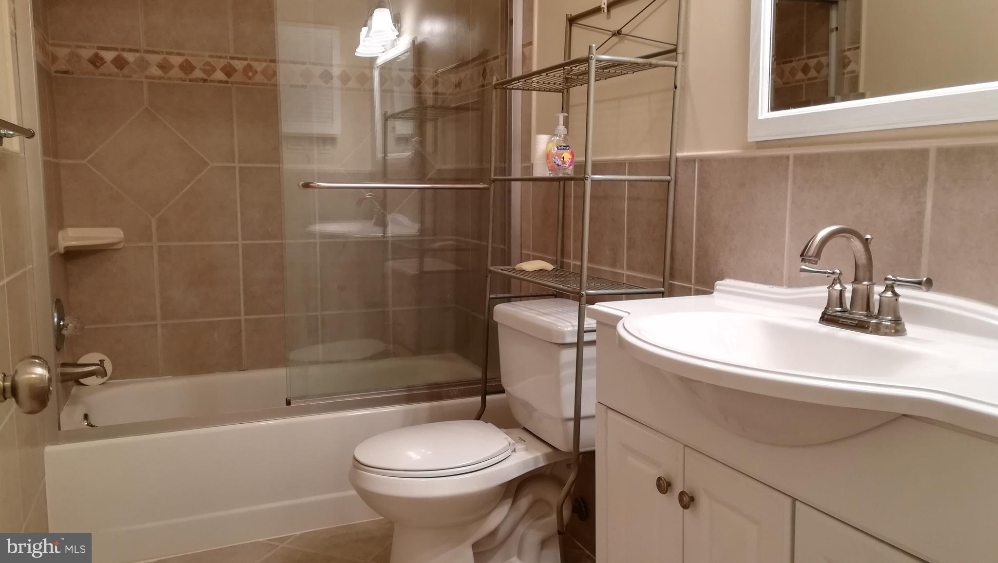 MC LEAN CHASE - Residential