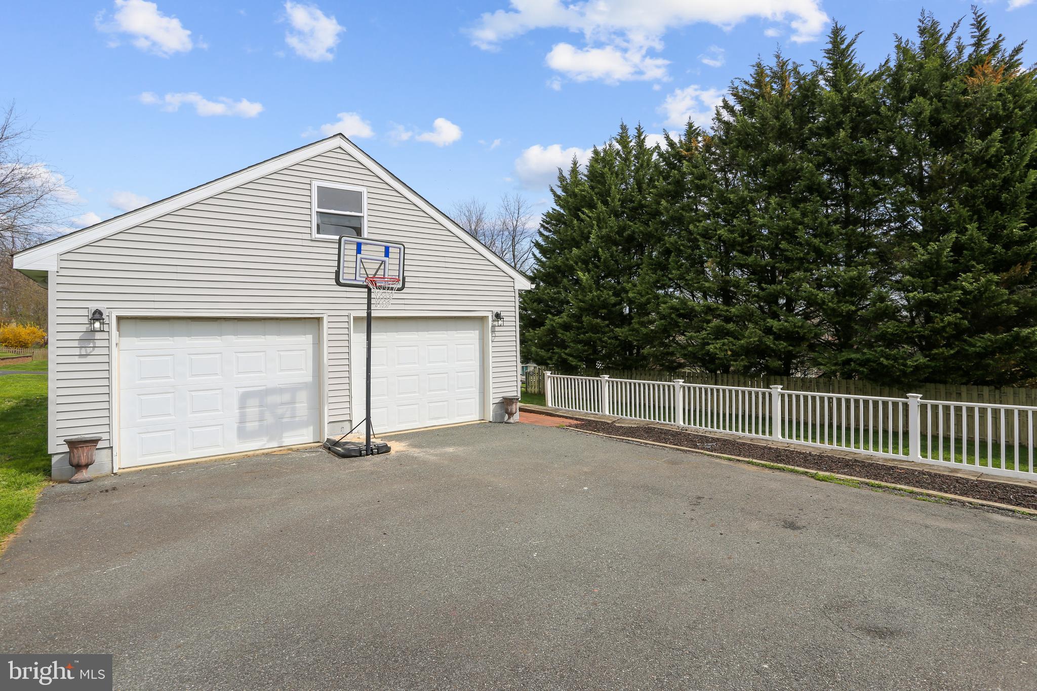 SUMMER HILL - Residential