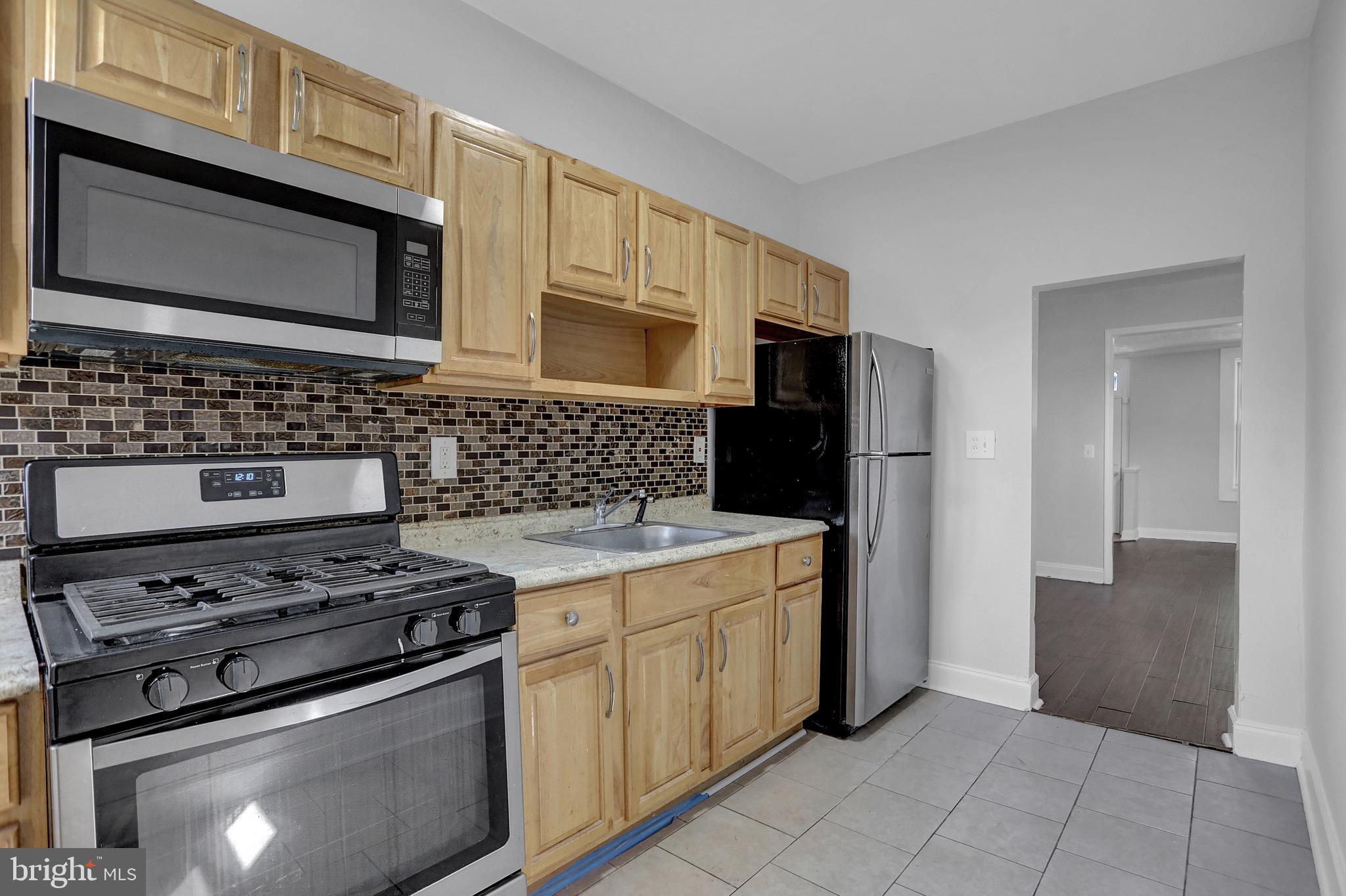 BIDDLE STREET - Residential Lease