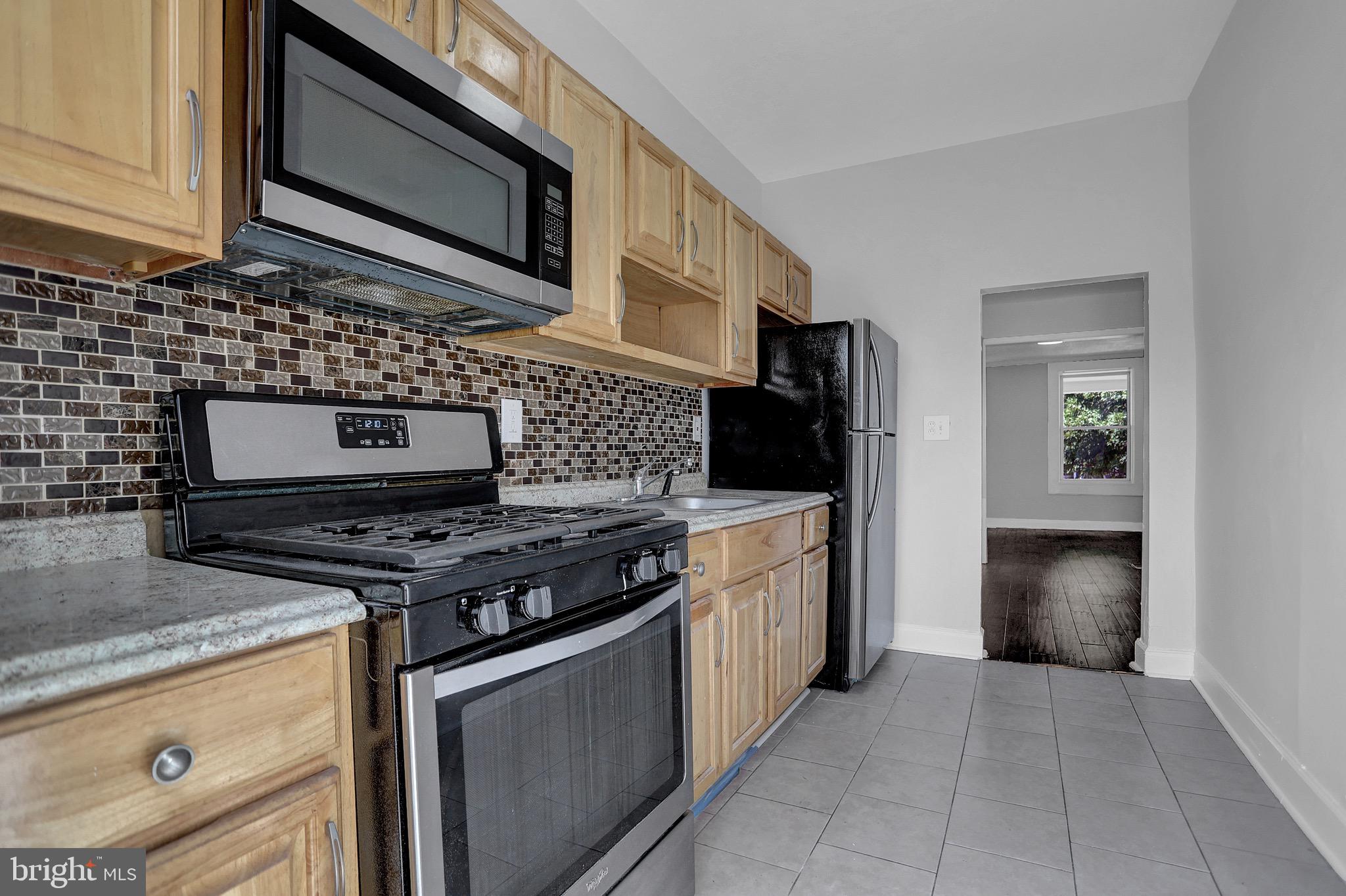 BIDDLE STREET - Residential Lease