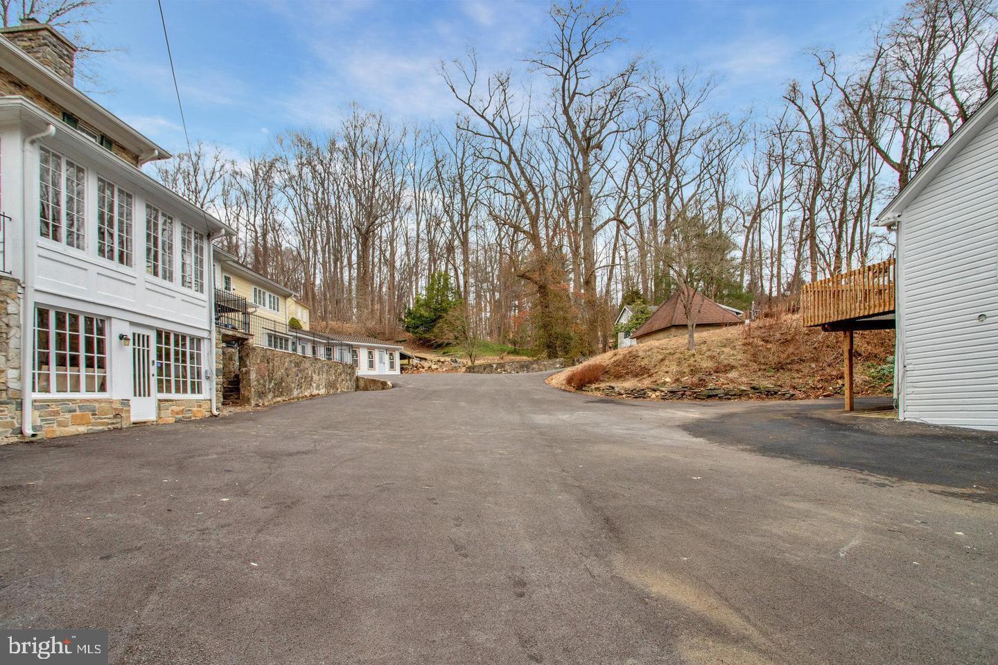 14943 YORK ROAD
