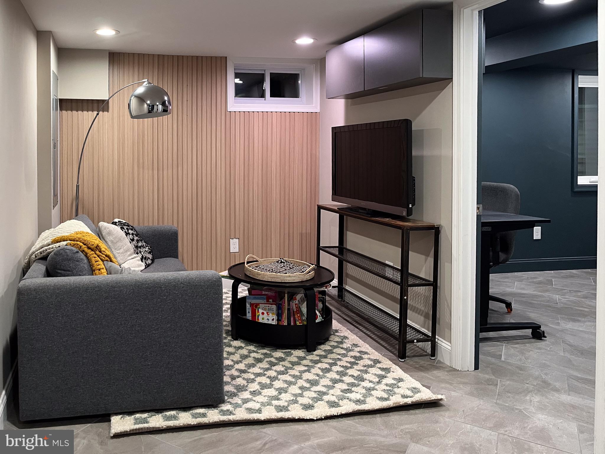 HUNTINGTON - Residential