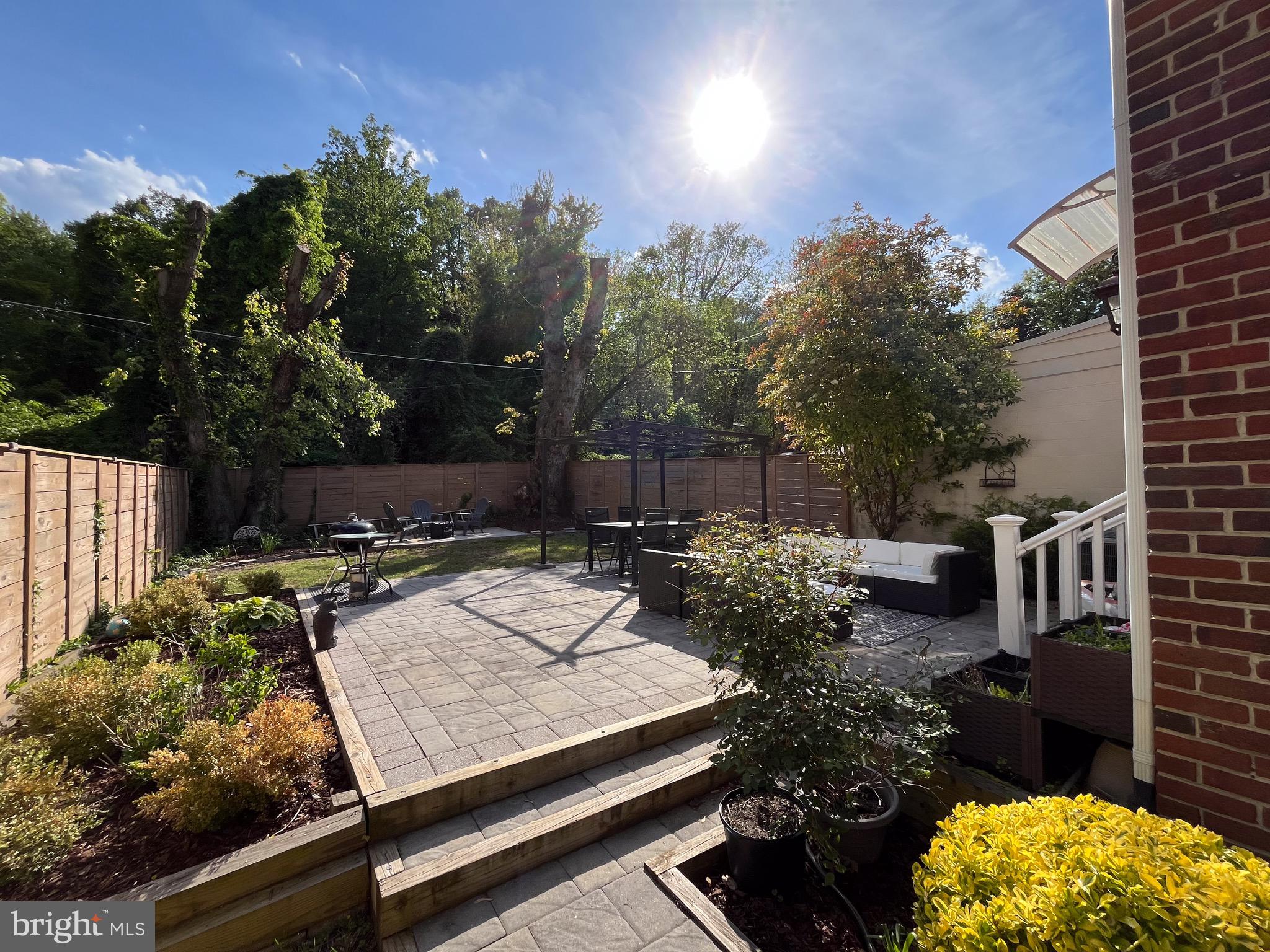 HUNTINGTON - Residential