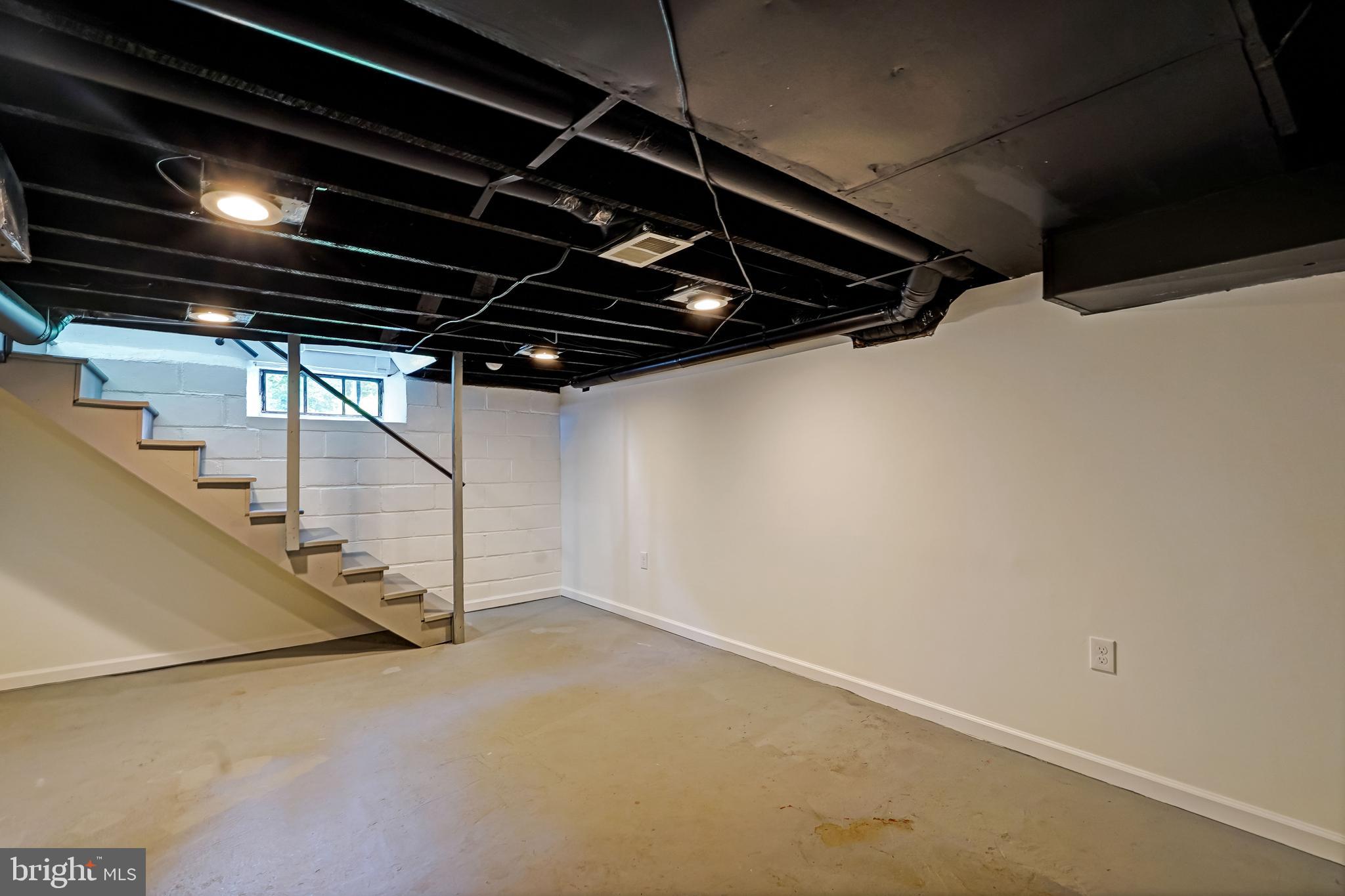 DAMASCUS OUTSIDE - Residential