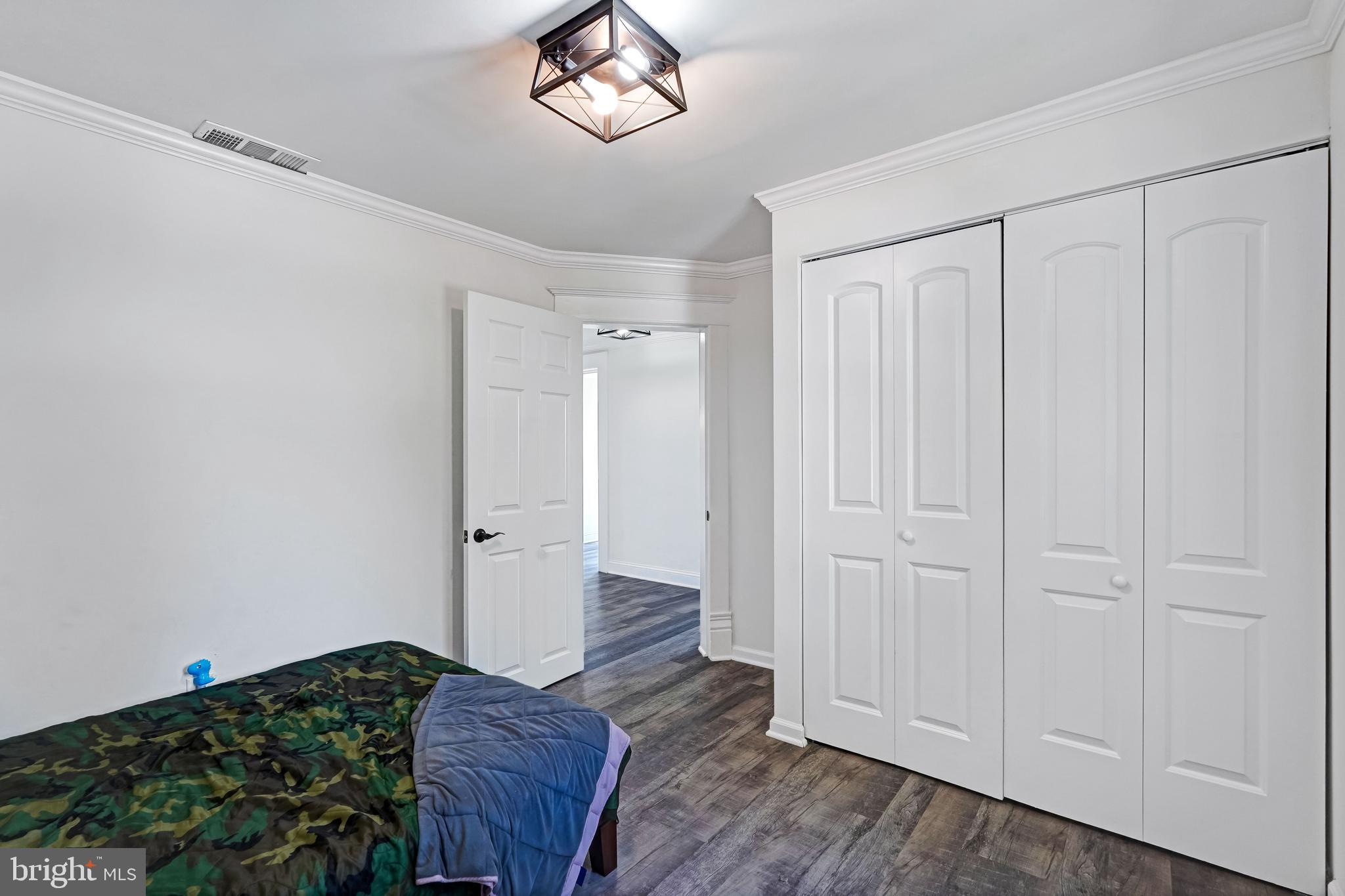 DAMASCUS OUTSIDE - Residential