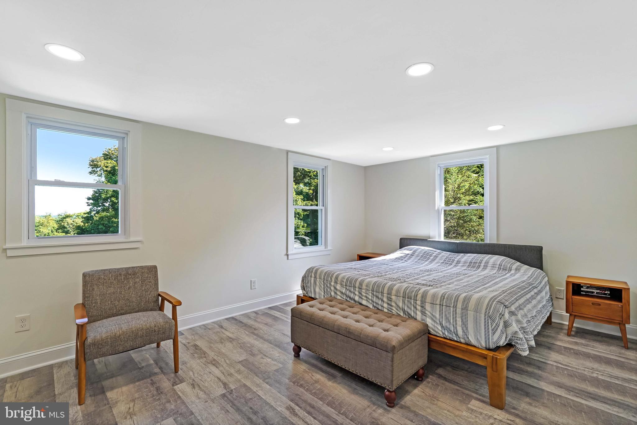 DAMASCUS OUTSIDE - Residential