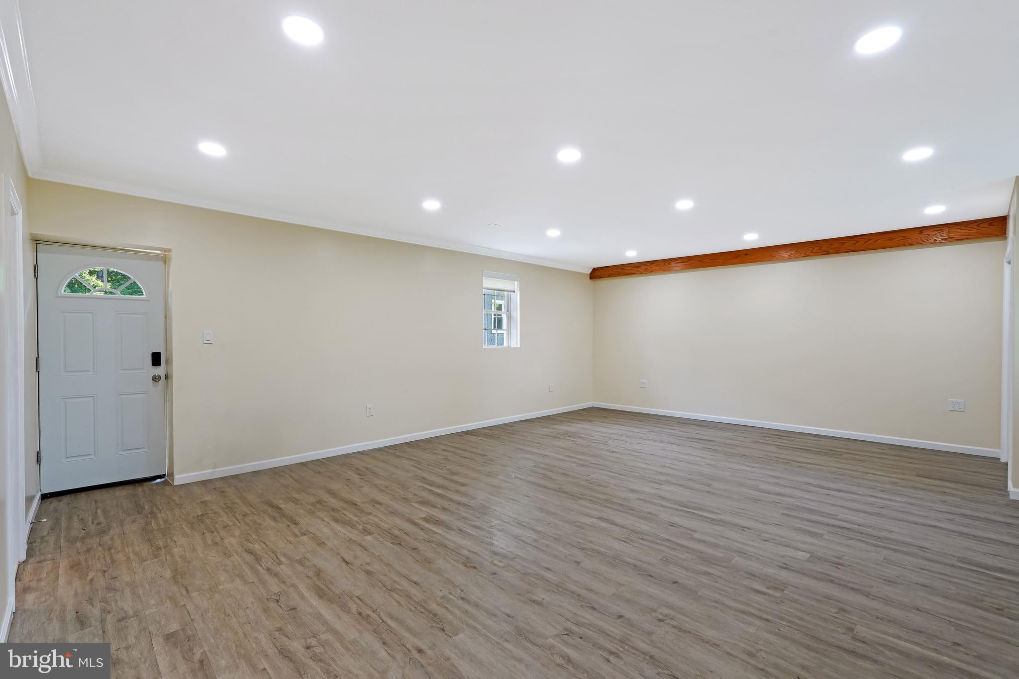 DAMASCUS OUTSIDE - Residential