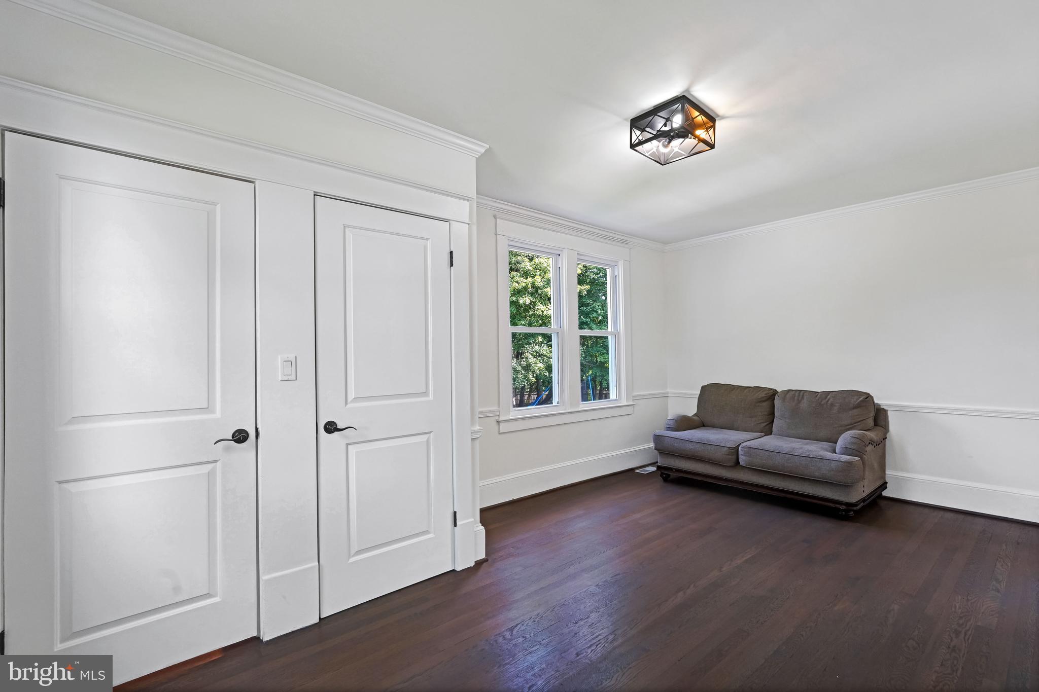 DAMASCUS OUTSIDE - Residential