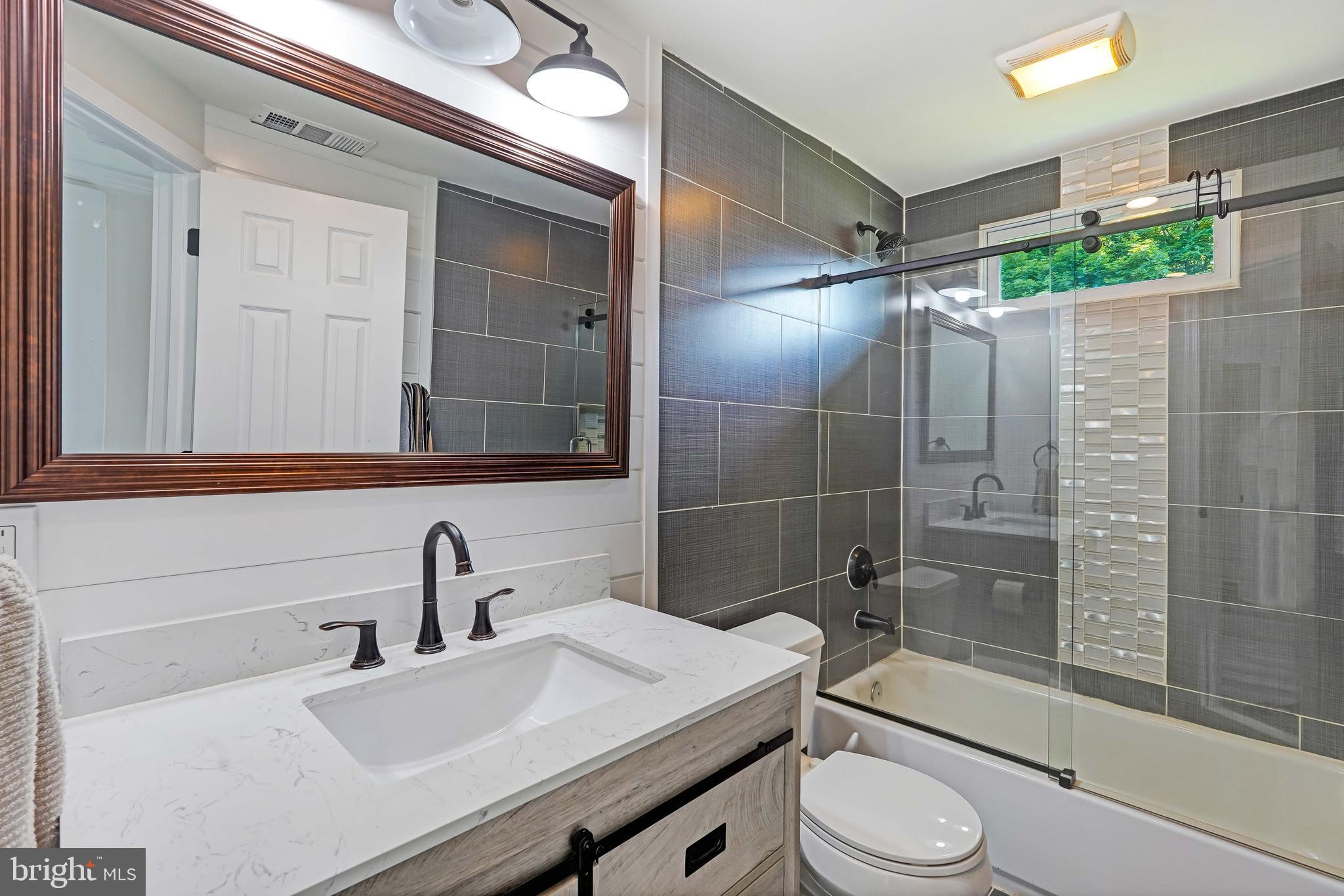 DAMASCUS OUTSIDE - Residential