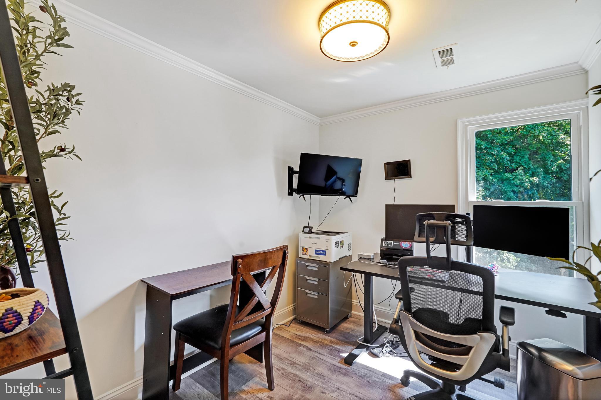 DAMASCUS OUTSIDE - Residential