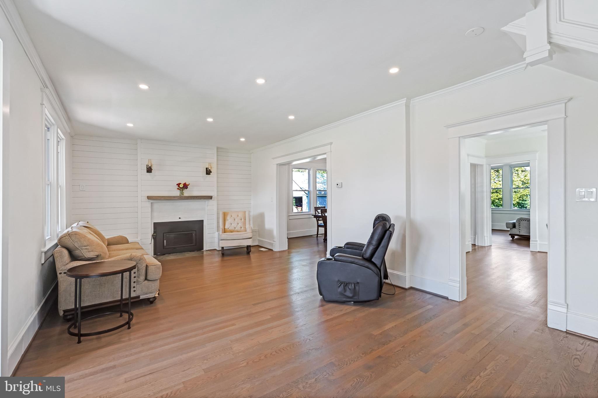 DAMASCUS OUTSIDE - Residential