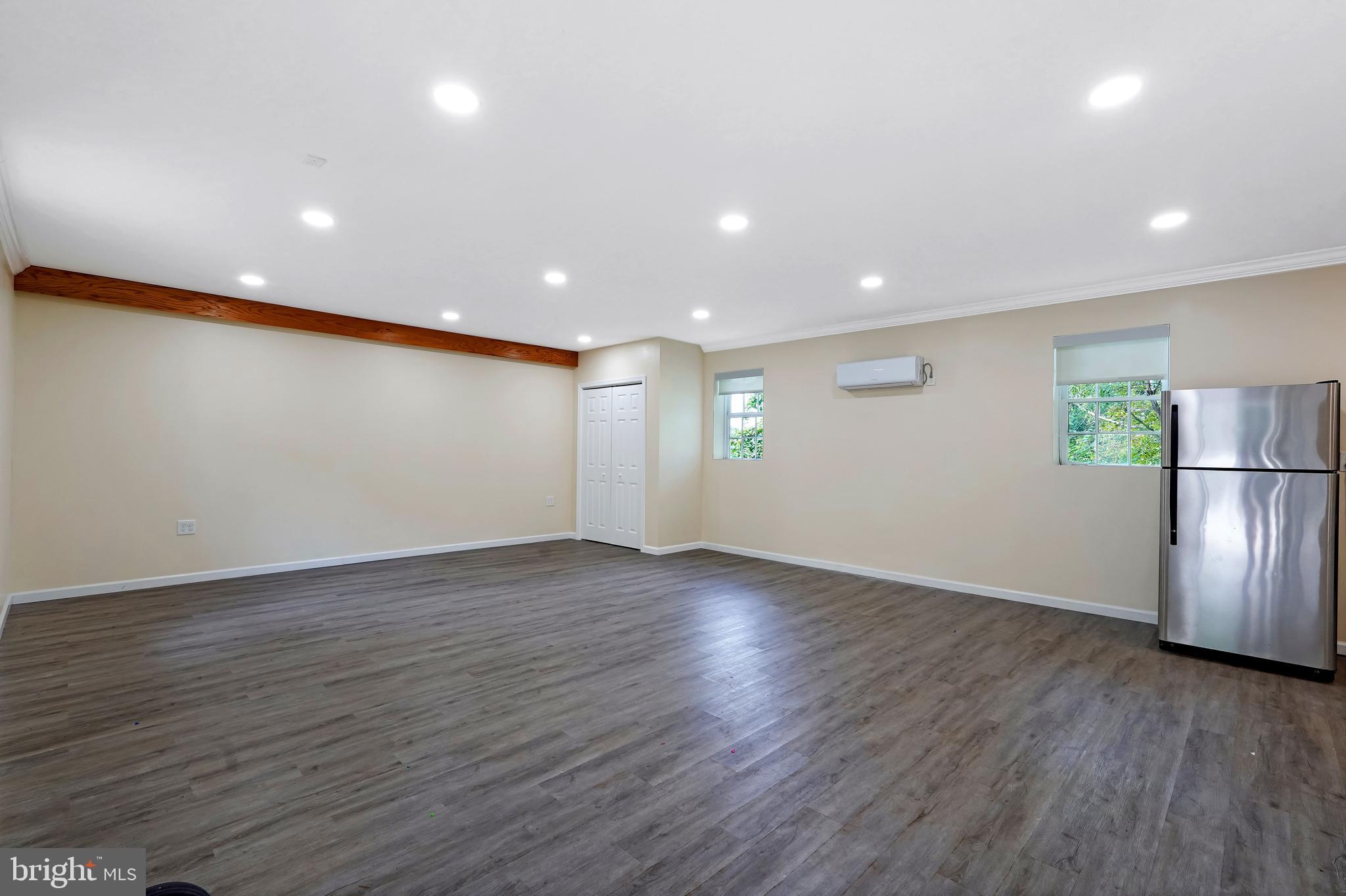 DAMASCUS OUTSIDE - Residential