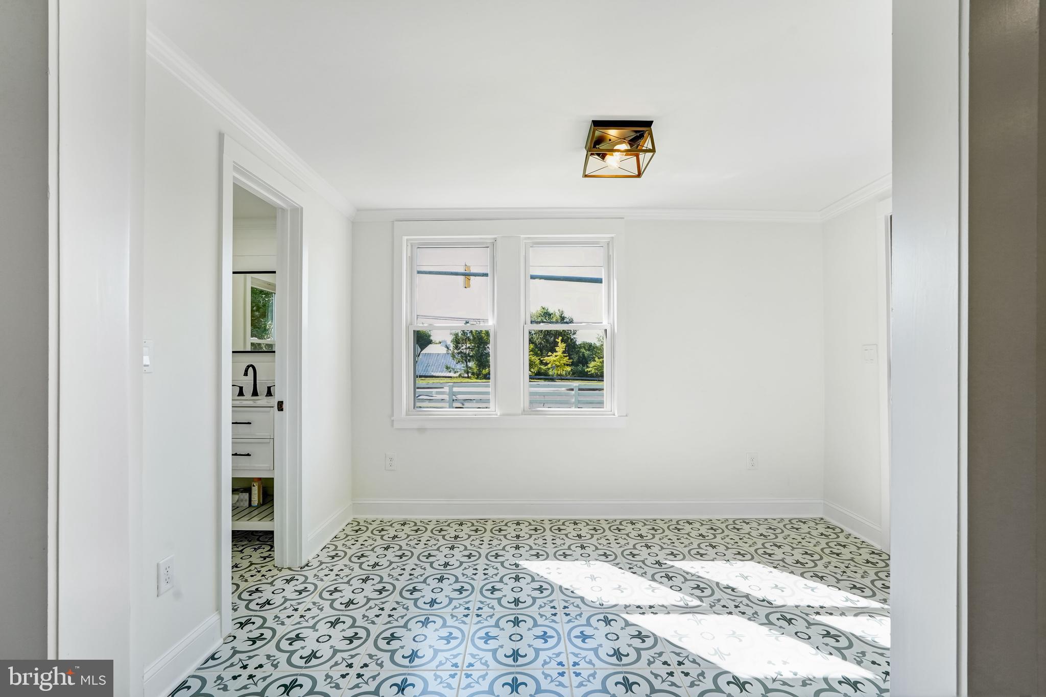 DAMASCUS OUTSIDE - Residential