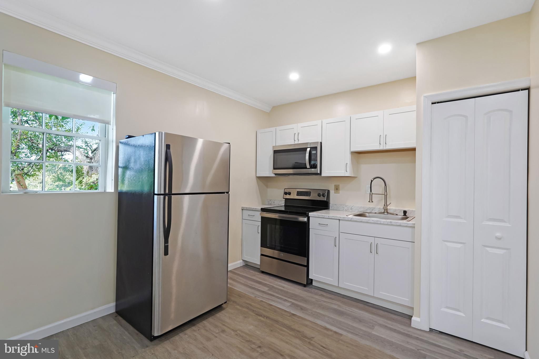 DAMASCUS OUTSIDE - Residential