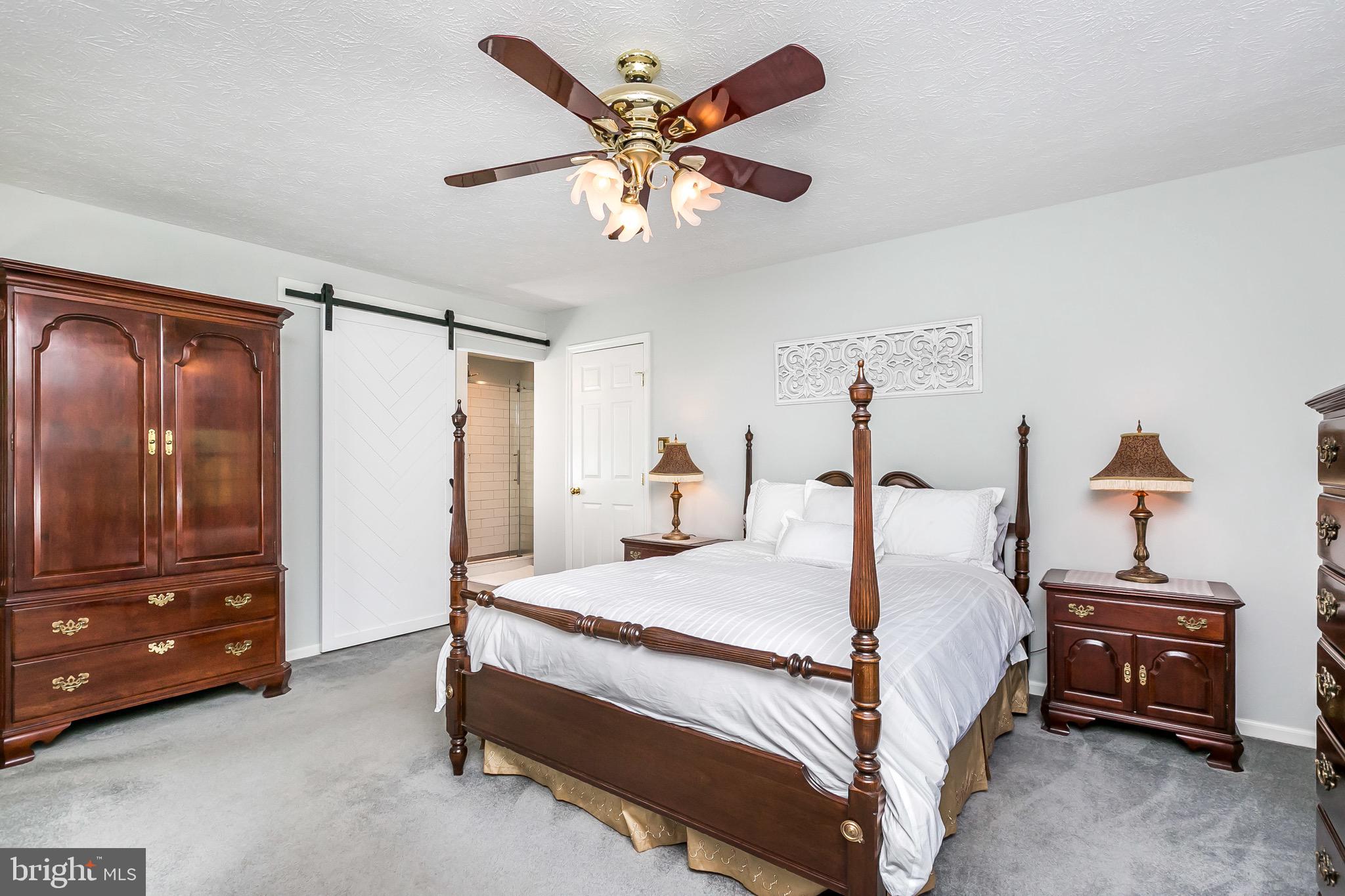 VALLEY STREAM ESTATES - Residential