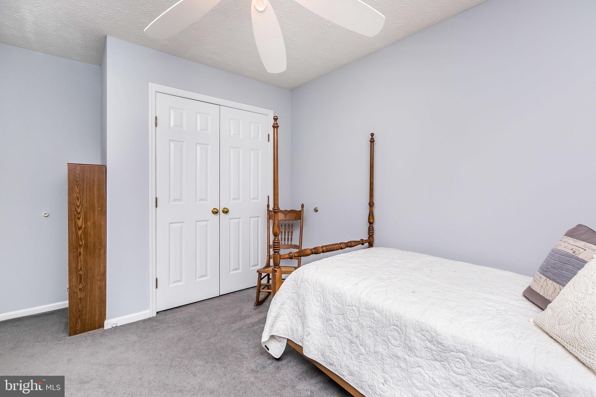 VALLEY STREAM ESTATES - Residential