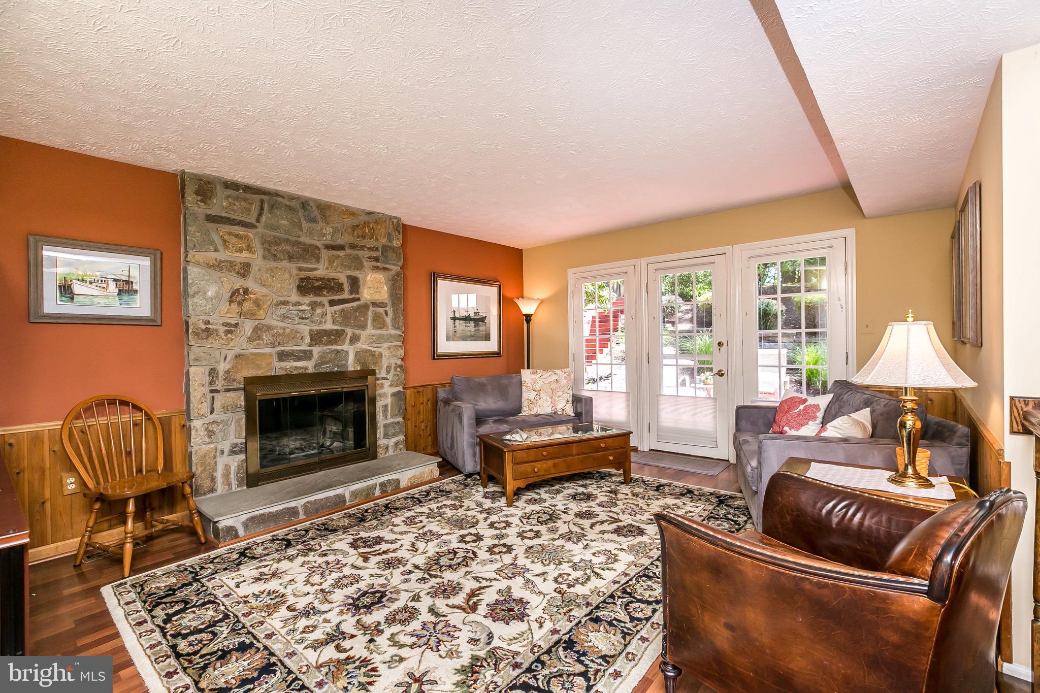 VALLEY STREAM ESTATES - Residential