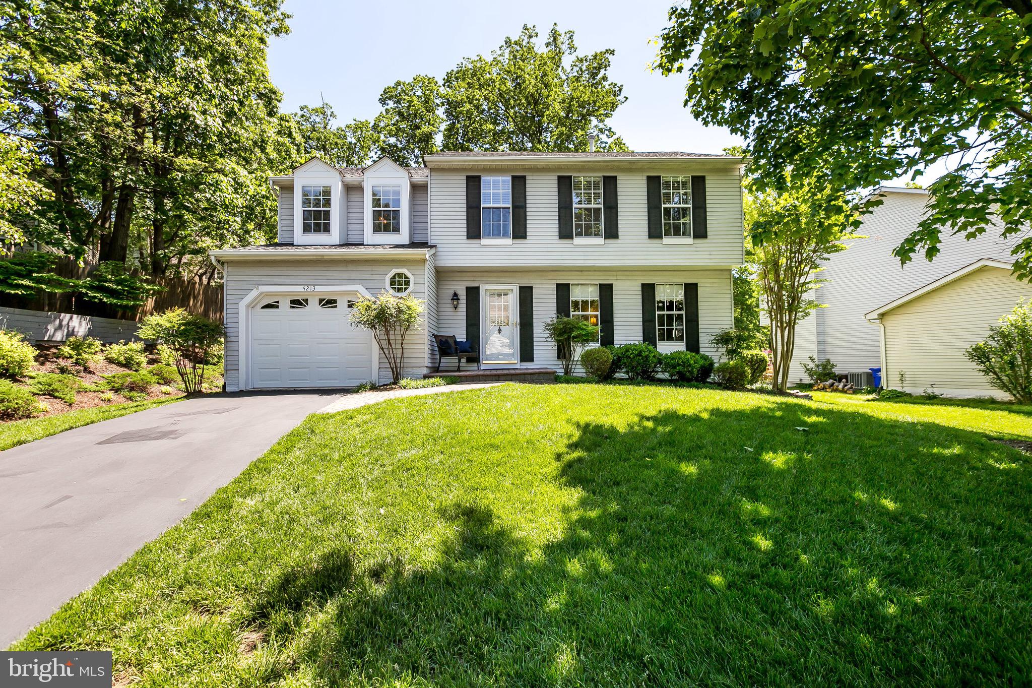 VALLEY STREAM ESTATES - Residential