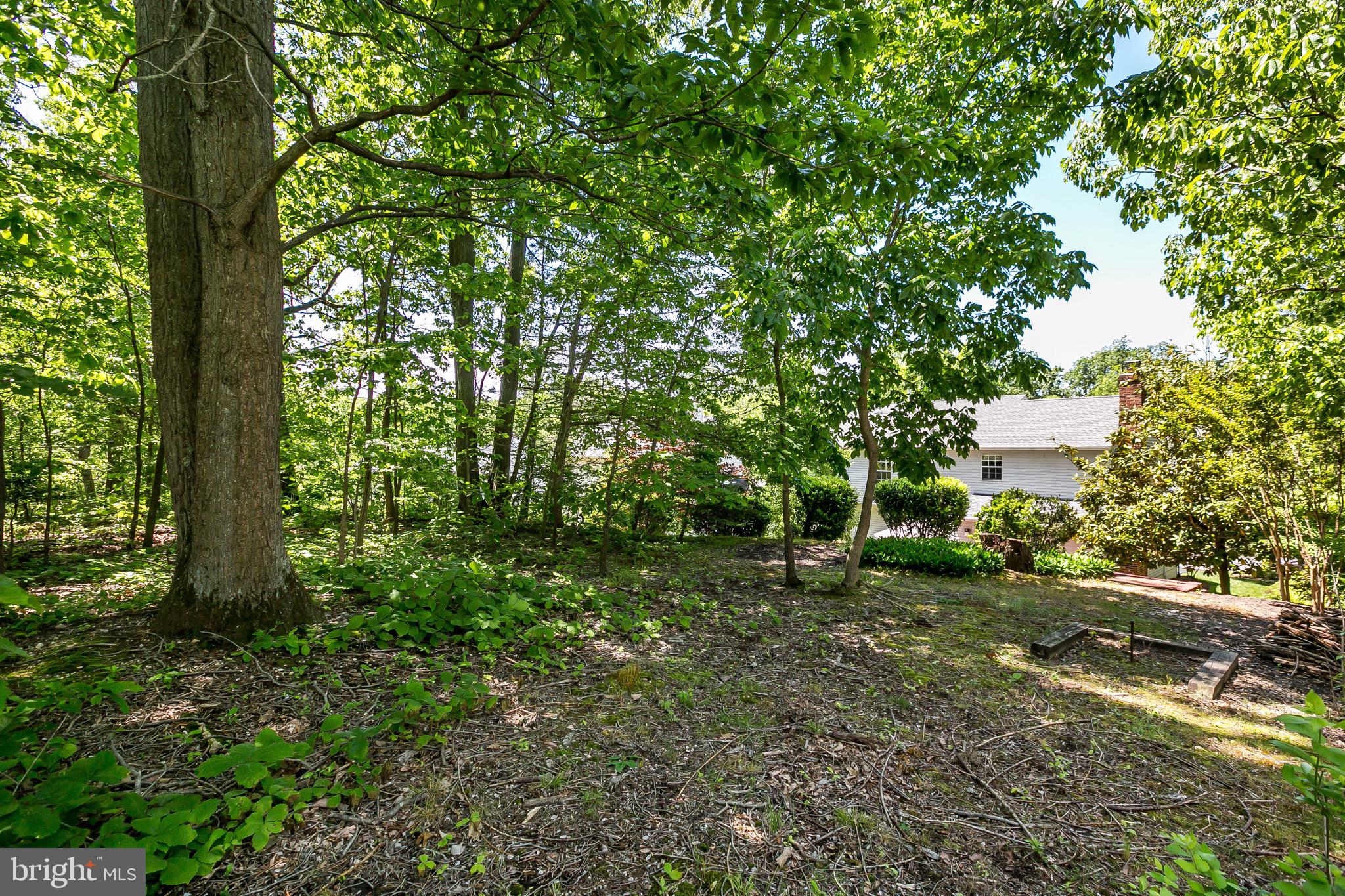 VALLEY STREAM ESTATES - Residential