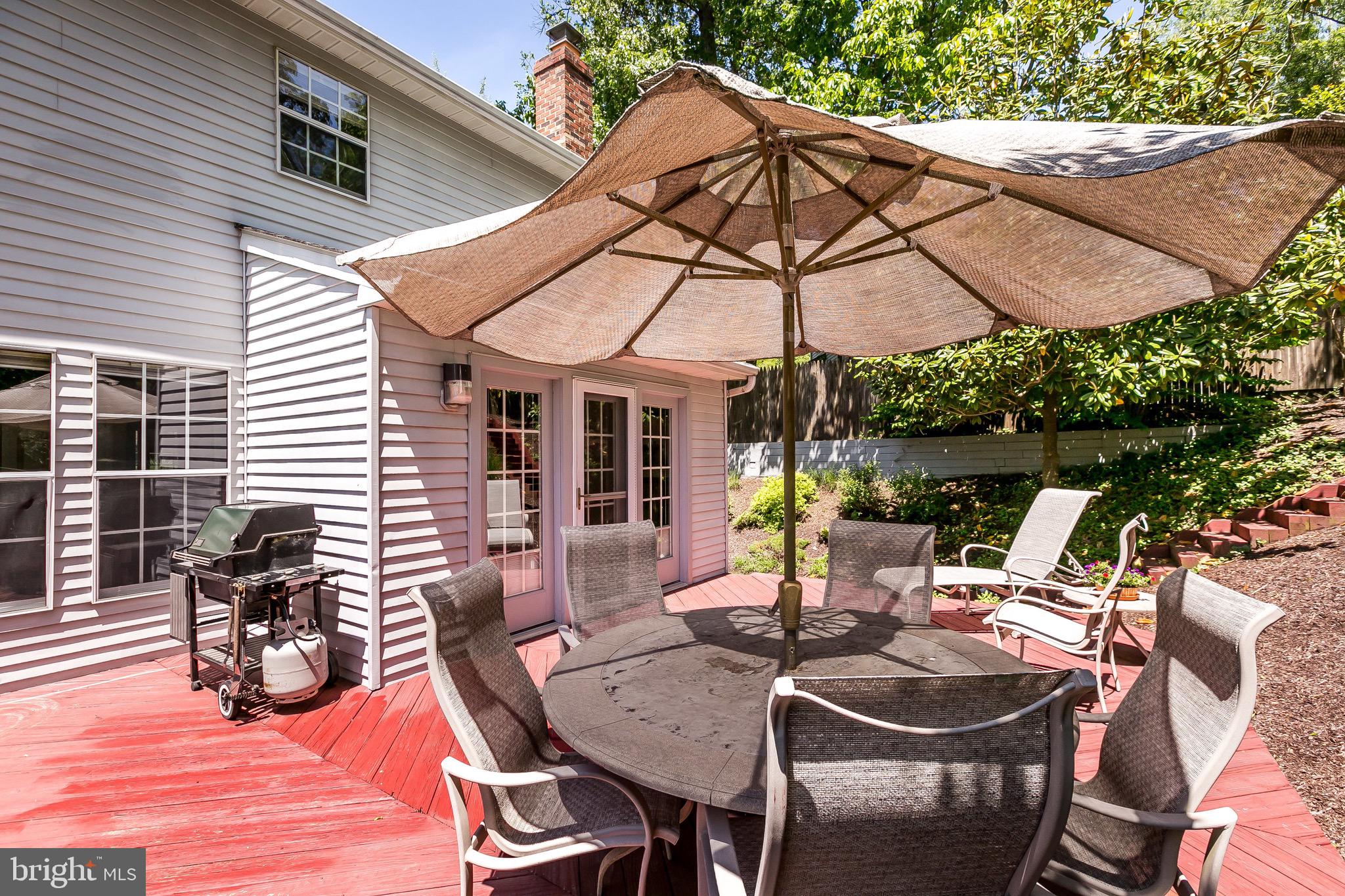 VALLEY STREAM ESTATES - Residential