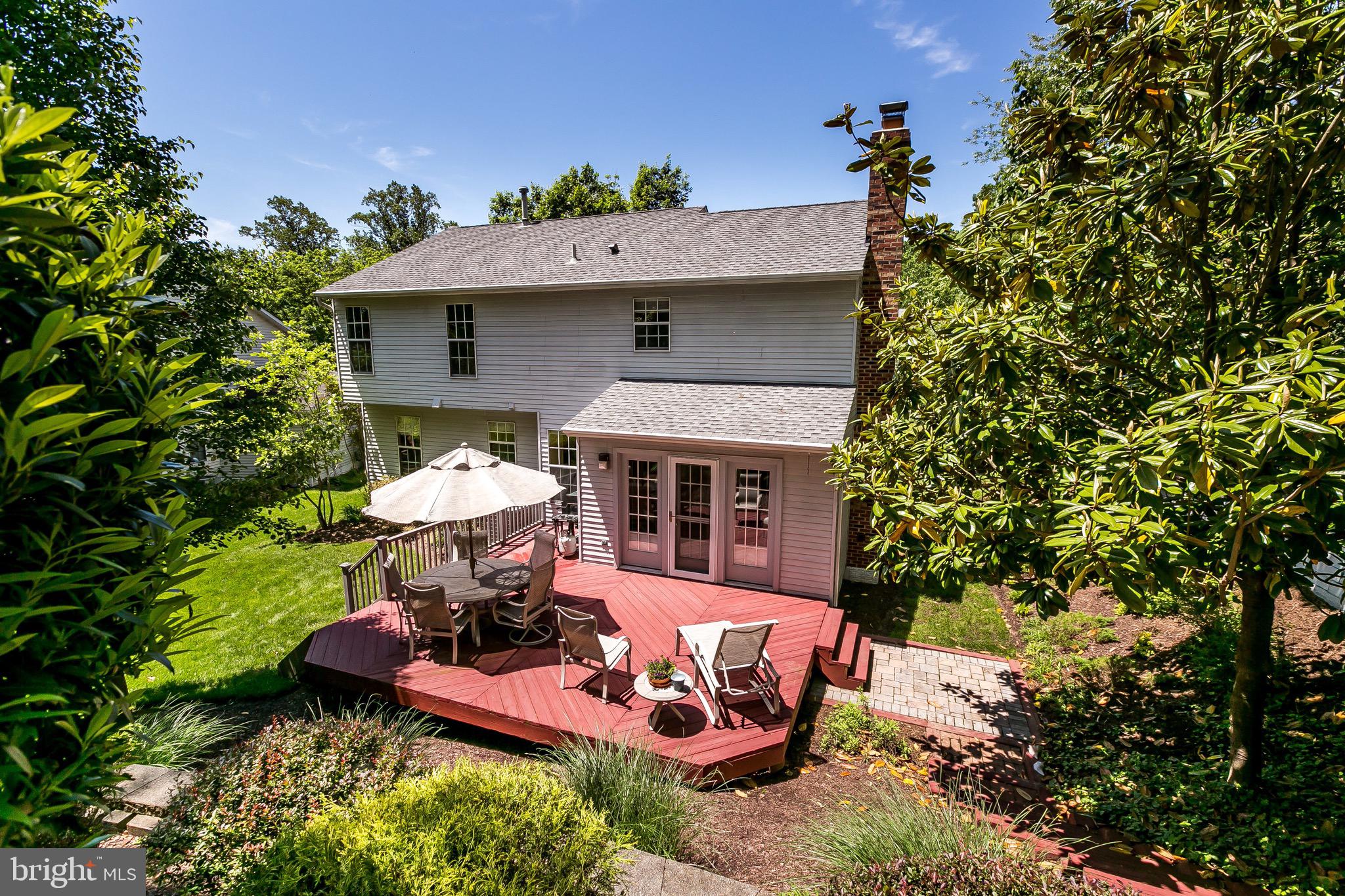 VALLEY STREAM ESTATES - Residential