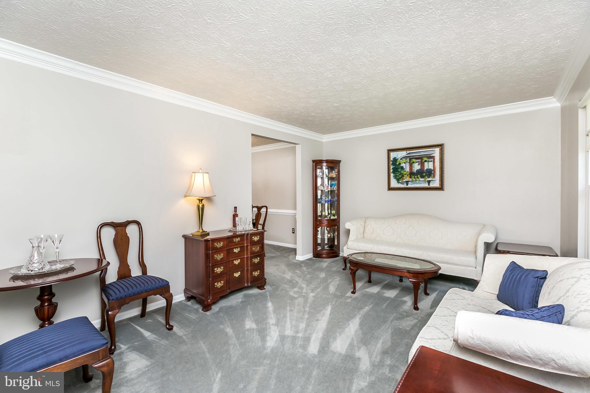 VALLEY STREAM ESTATES - Residential