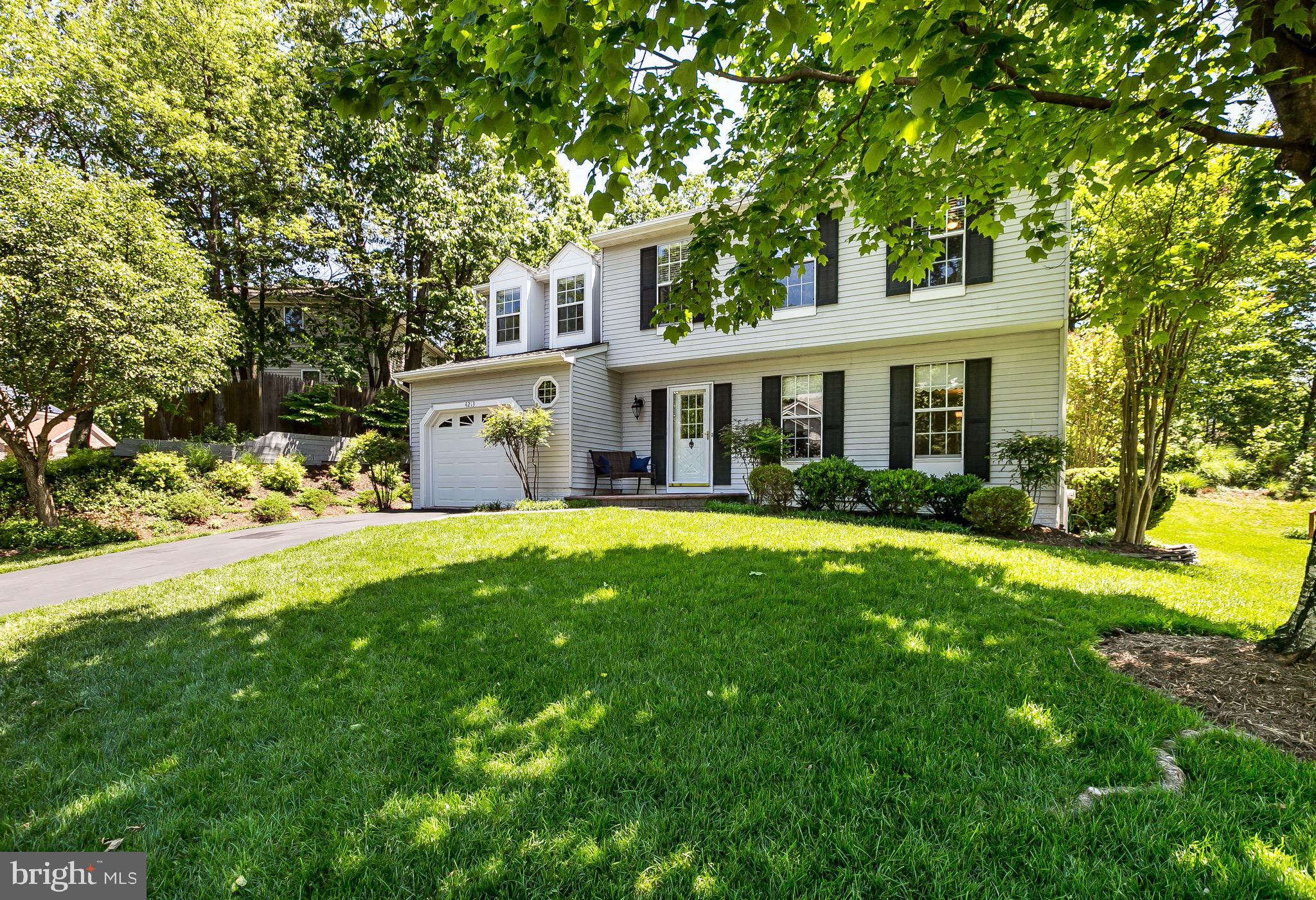 VALLEY STREAM ESTATES - Residential