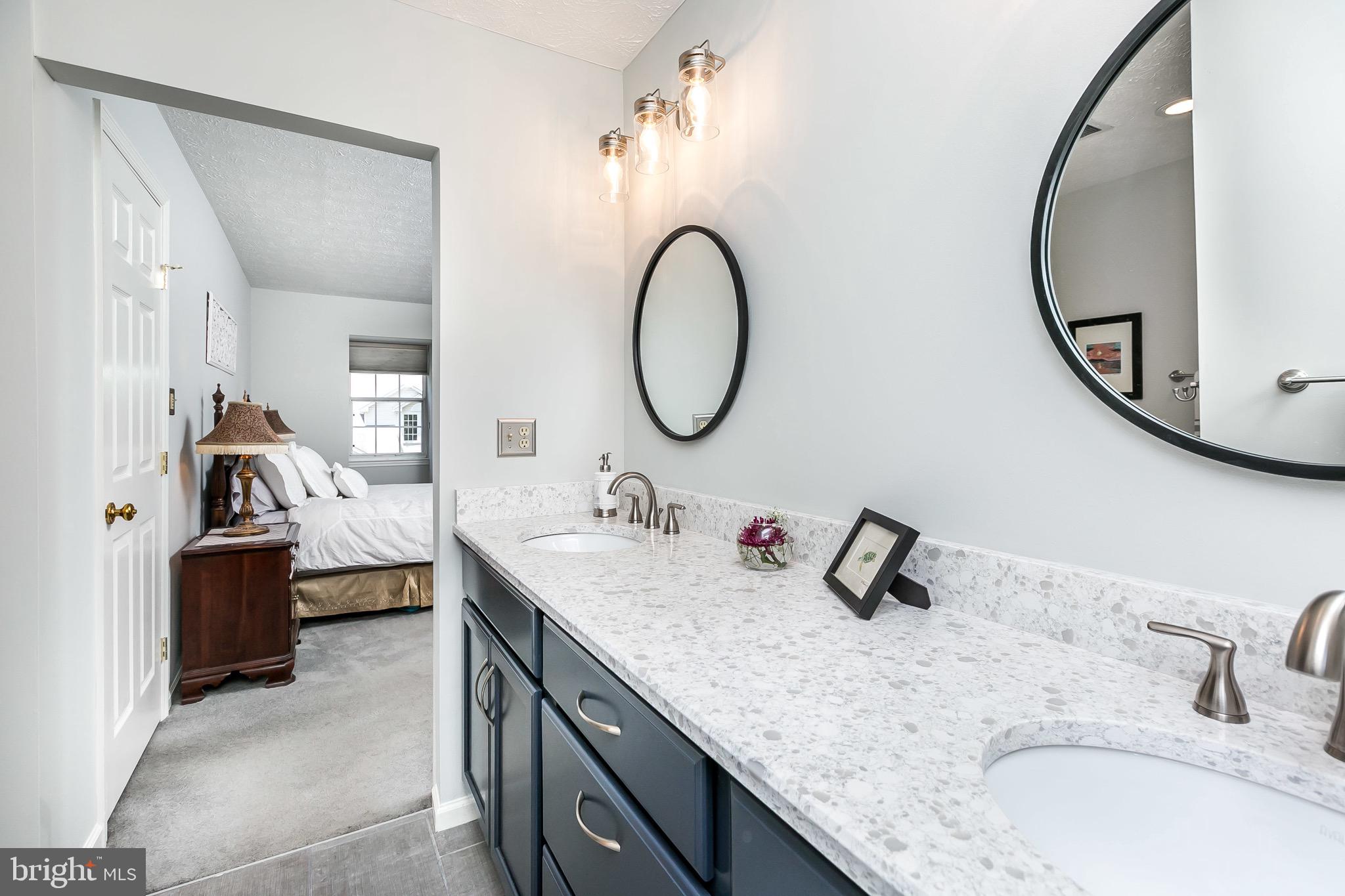 VALLEY STREAM ESTATES - Residential