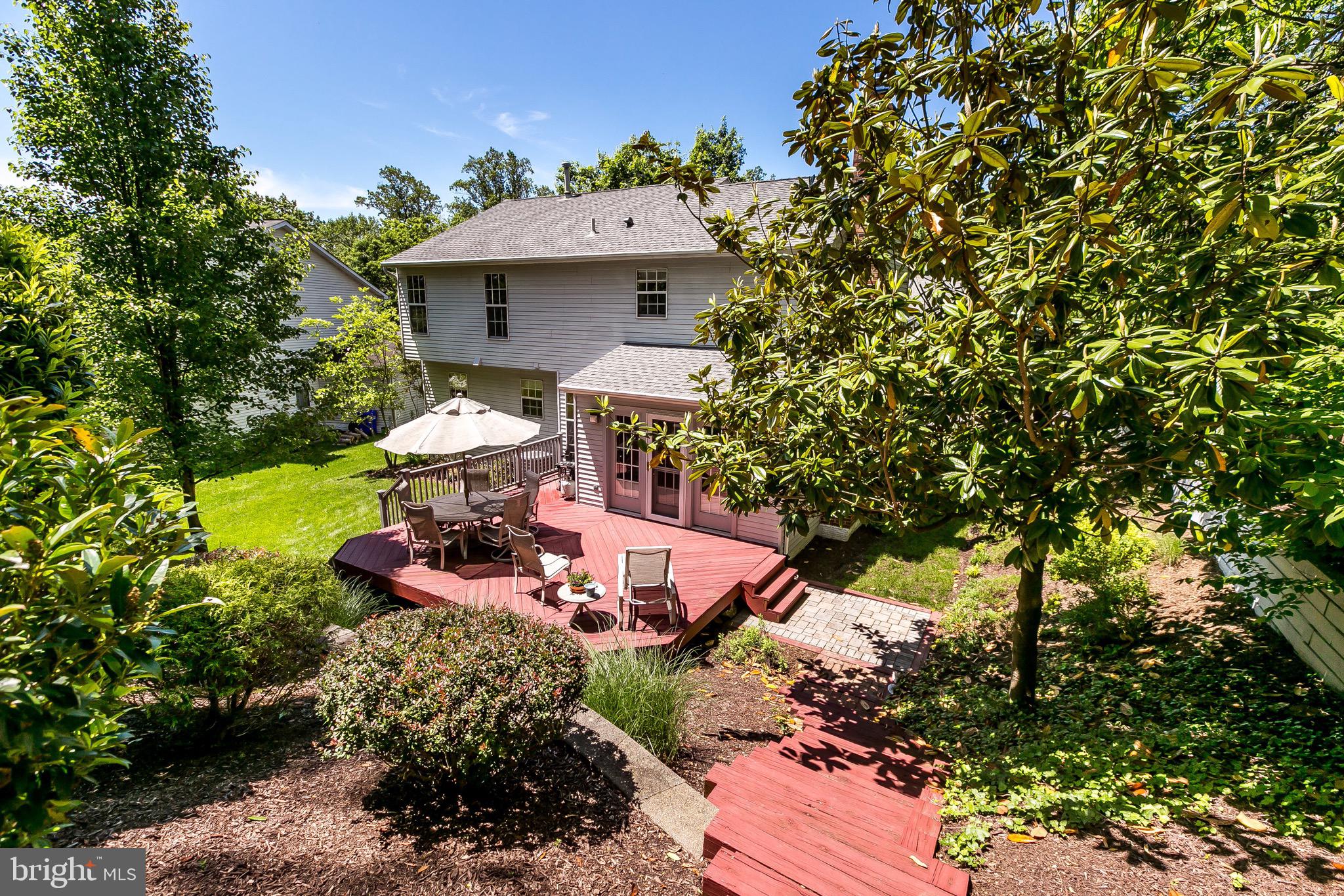 VALLEY STREAM ESTATES - Residential