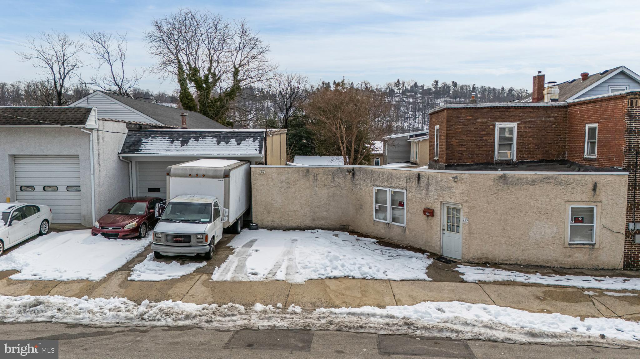 701 SPRING MILL AVENUE