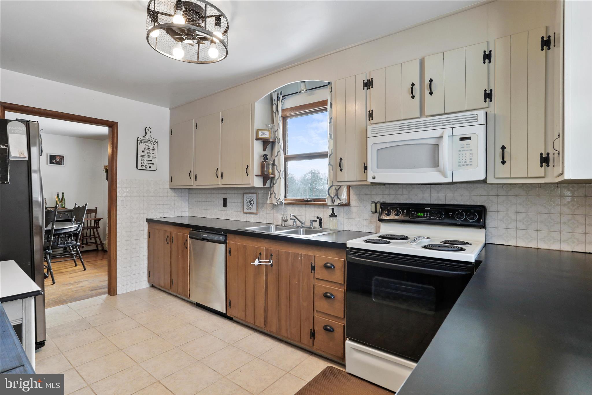 GRANTSVILLE - Residential