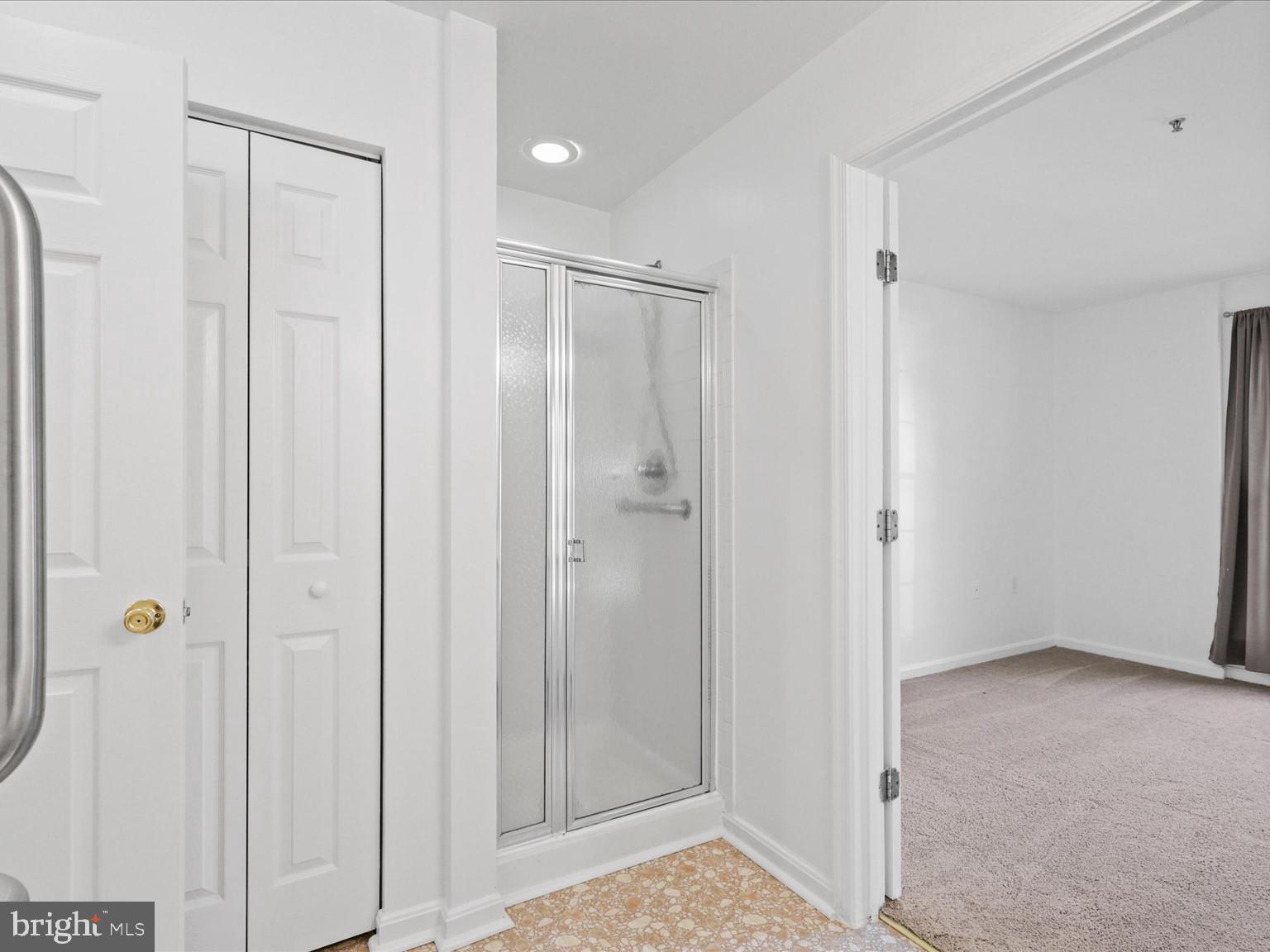 SUMMERHOUSE CONDO - Residential