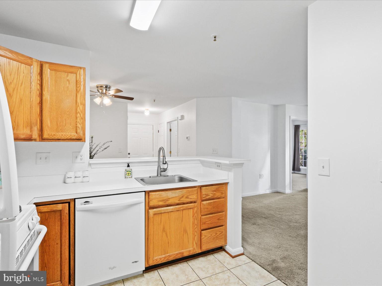 SUMMERHOUSE CONDO - Residential