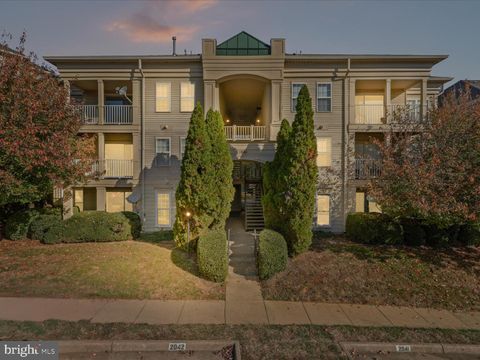 1061 GARDENVIEW LOOP 101 WOODBRIDGE VA 22191