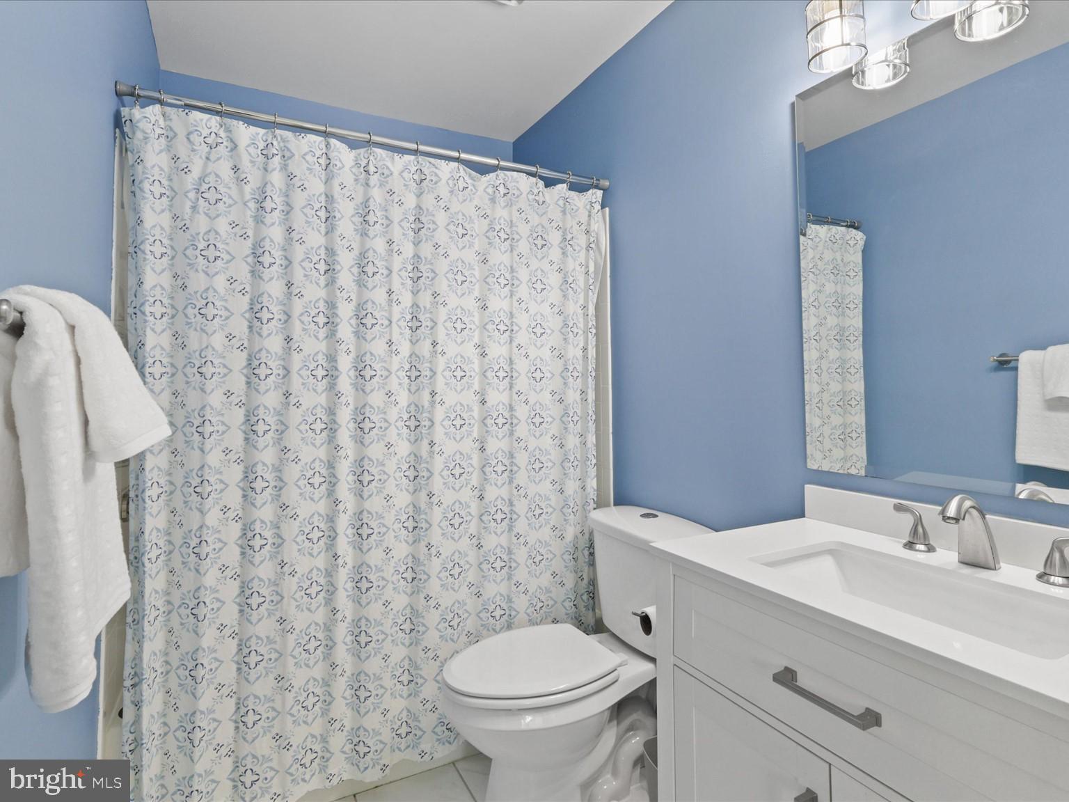 SUMMERHOUSE CONDO - Residential