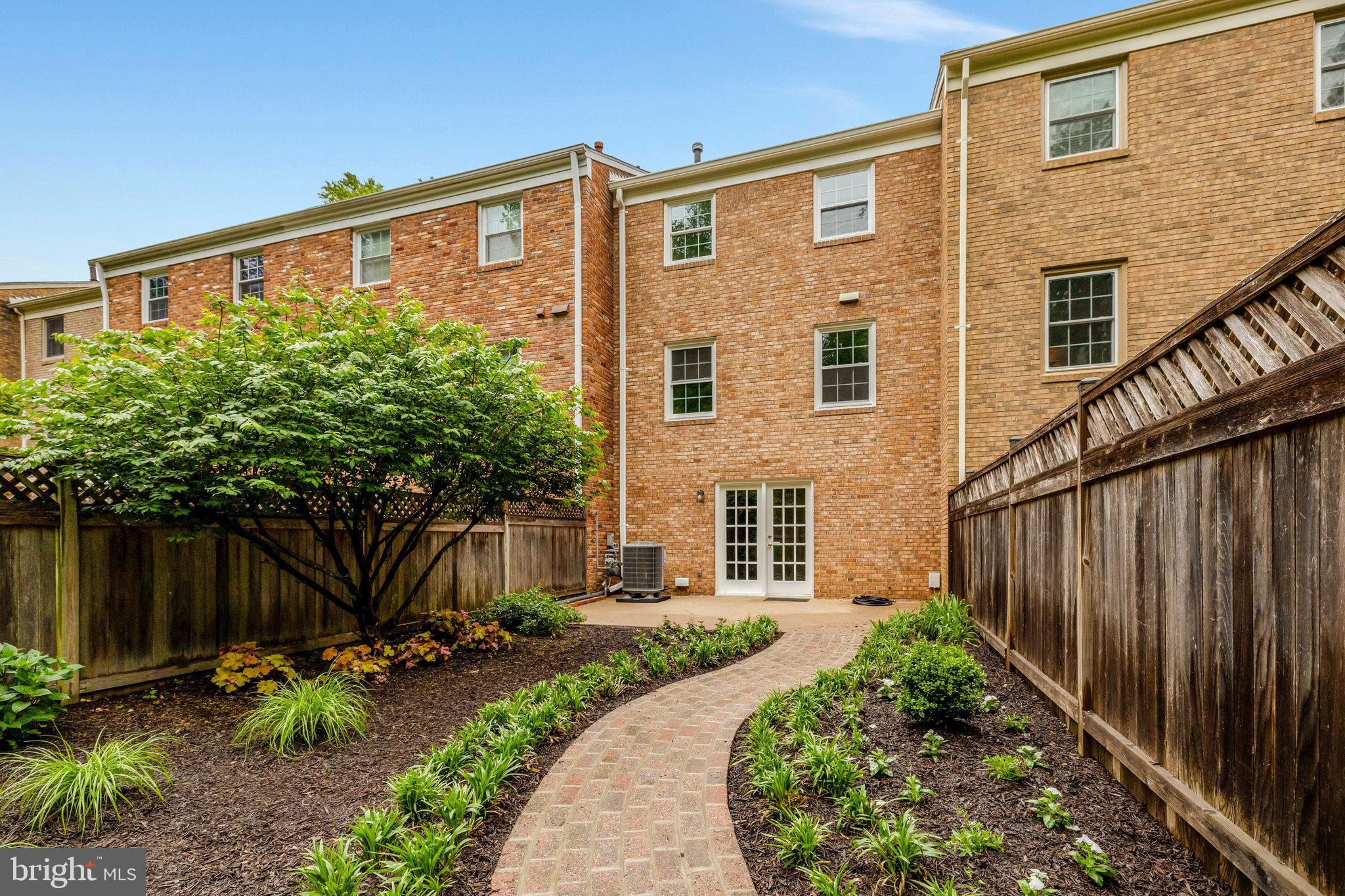 STONELEIGH - Residential