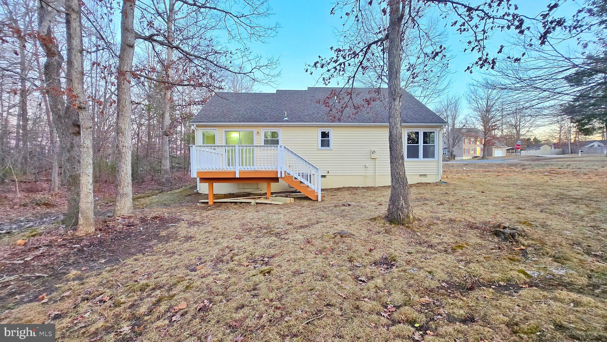 VISTA WOODS - Residential